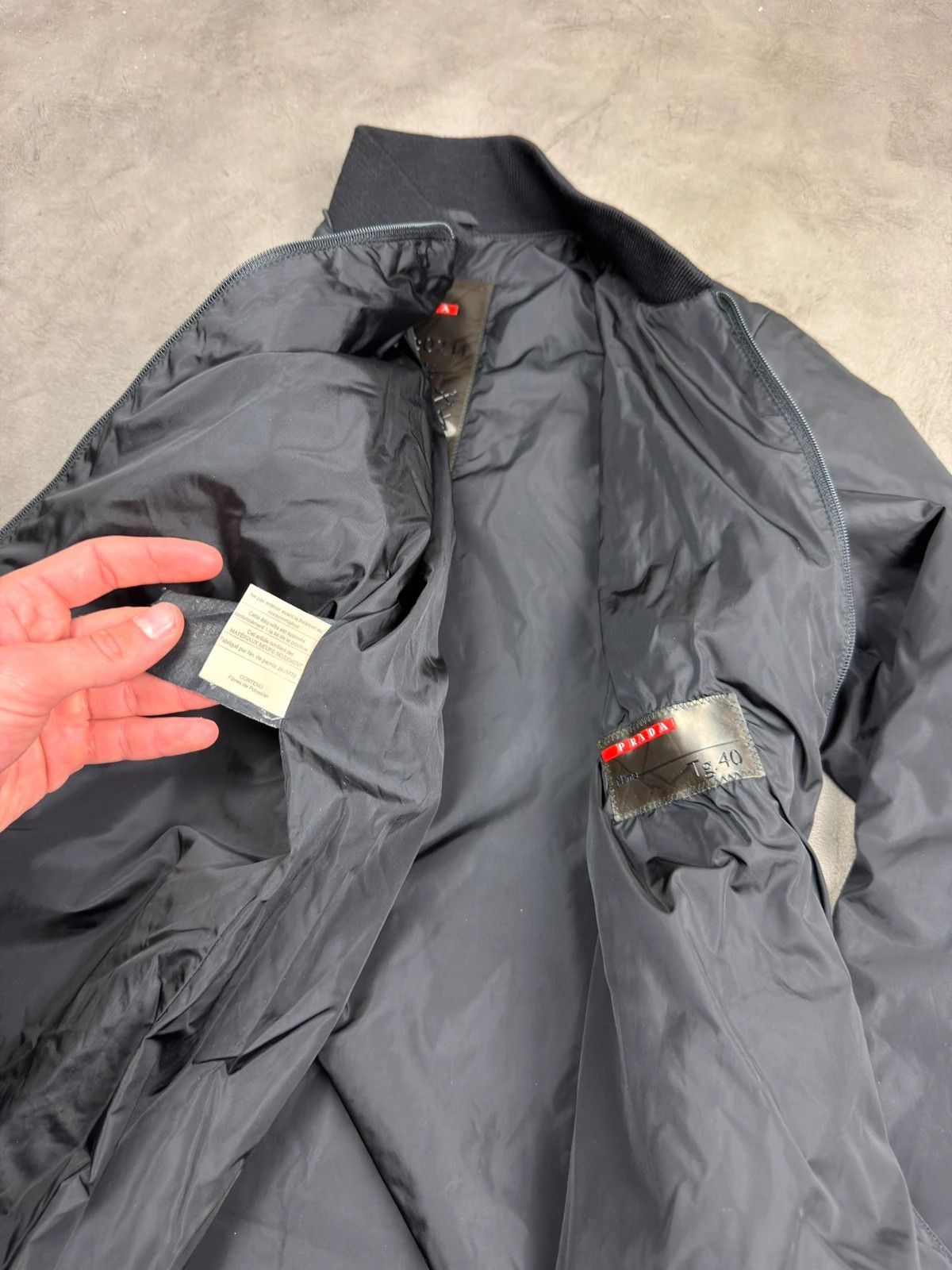Prada Prada 2000’s red tab 2 in 1 jacket Size US S / EU 44-46 / 1 - 14 Thumbnail