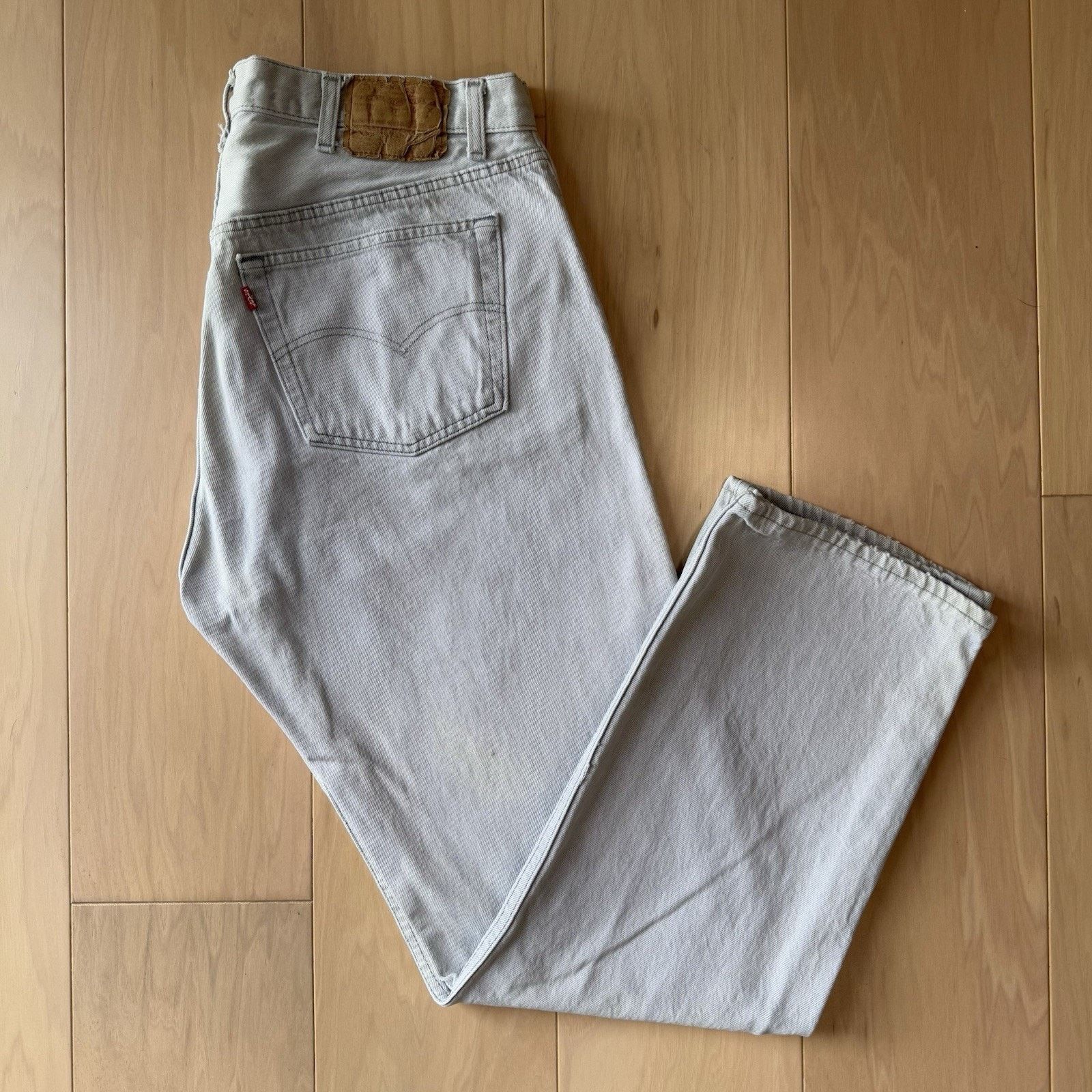 Levi's Vintage Levis 501 Jeans 37 Gray Light Wash 80s Made in USA Size US 37 - 2 Thumbnail