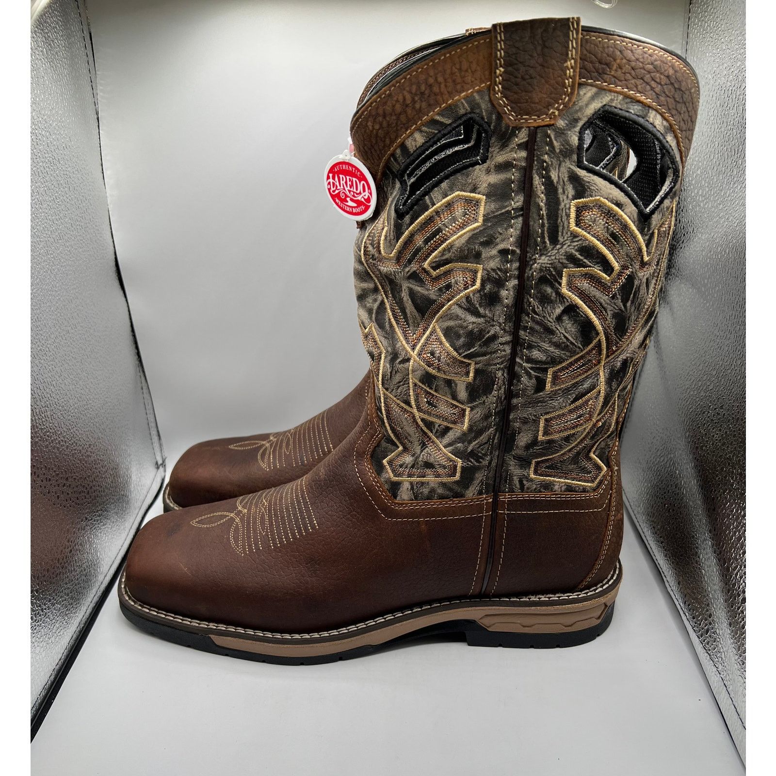 Dr. Martens Laredo Men's Extra Wide Boots Size 11 M Size US 11 / EU 44 - 1 Thumbnail