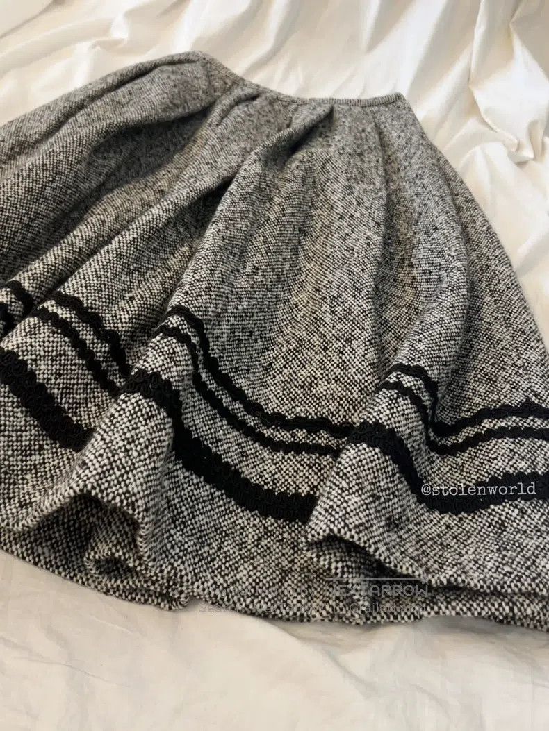Comme des Garcons Comme Des Garcons size M Wool Tweed Pleated Skirt Size 22" - 4 Thumbnail