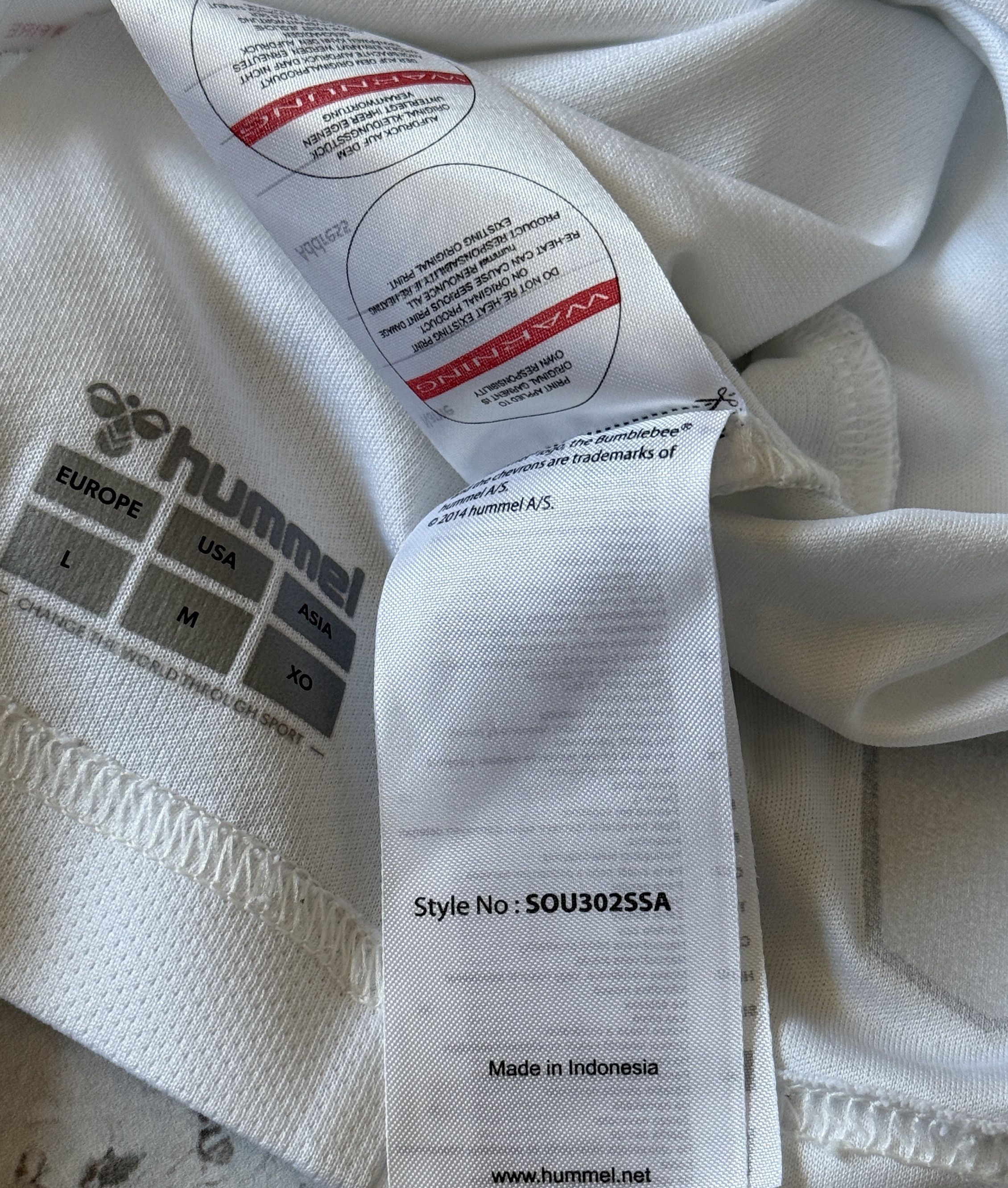Hummel Southampton 2023/24 Football Shirt Away Hummel Jersey Size US L / EU 52-54 / 3 - 4 Thumbnail