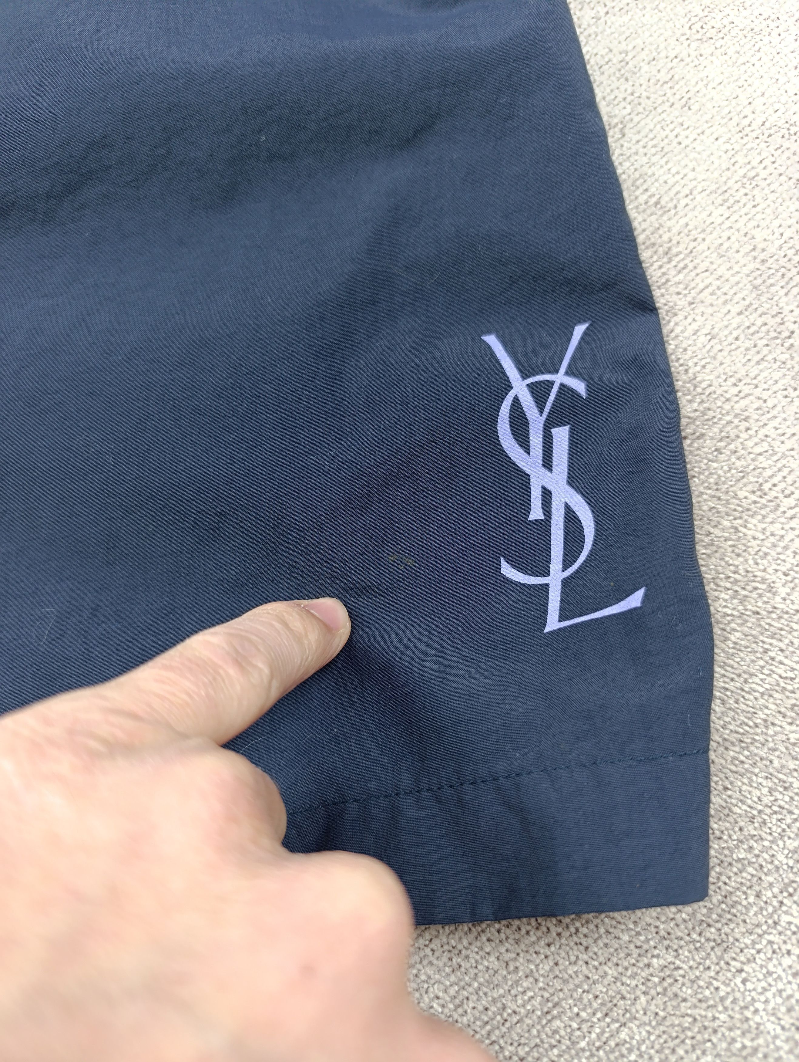 Vintage YVES SAINT LAURENT YSL VINTAGE MENS NYLON BEACH SHORTS Size US 34 / EU 50 - 3 Thumbnail