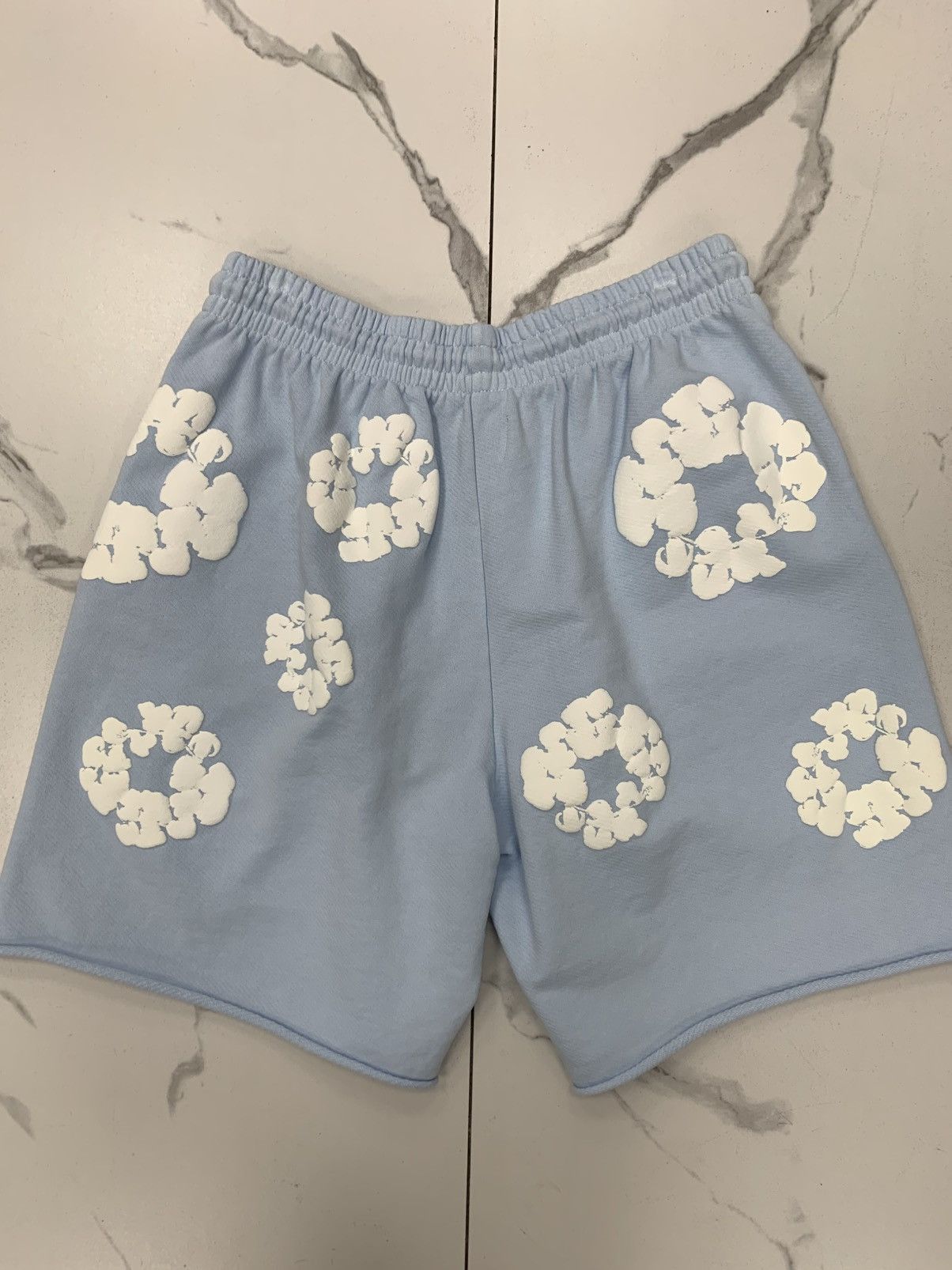 DENIM TEARS Denim Tears The Cotton Wreath Sweatshorts "Powder Blue" Size US 26 / EU 42 - 2 Thumbnail