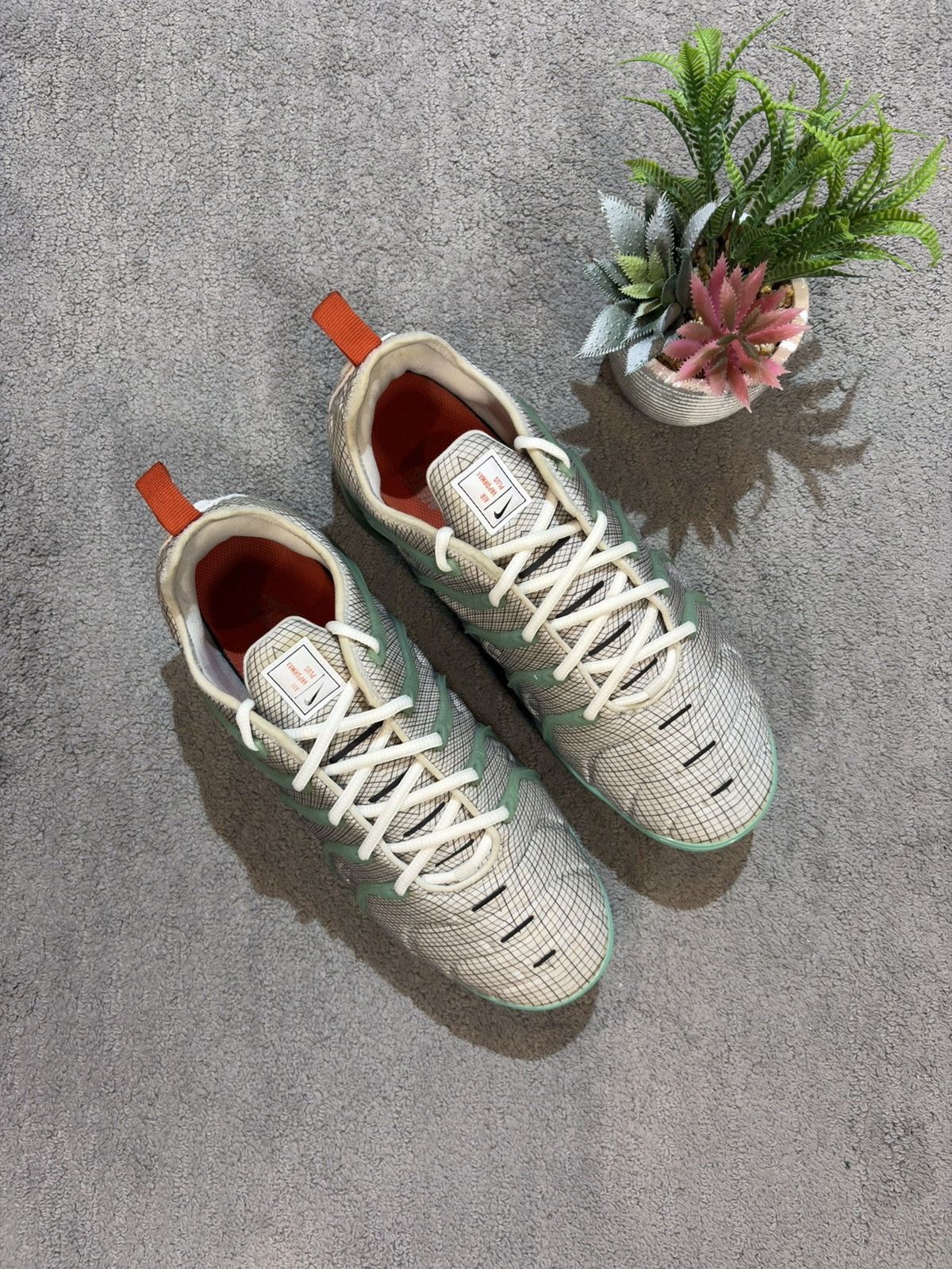 Nike Nike Air Vapormax Plus White Aurora Green 924453-107 Size US 10.5 / EU 43-44 - 3 Thumbnail