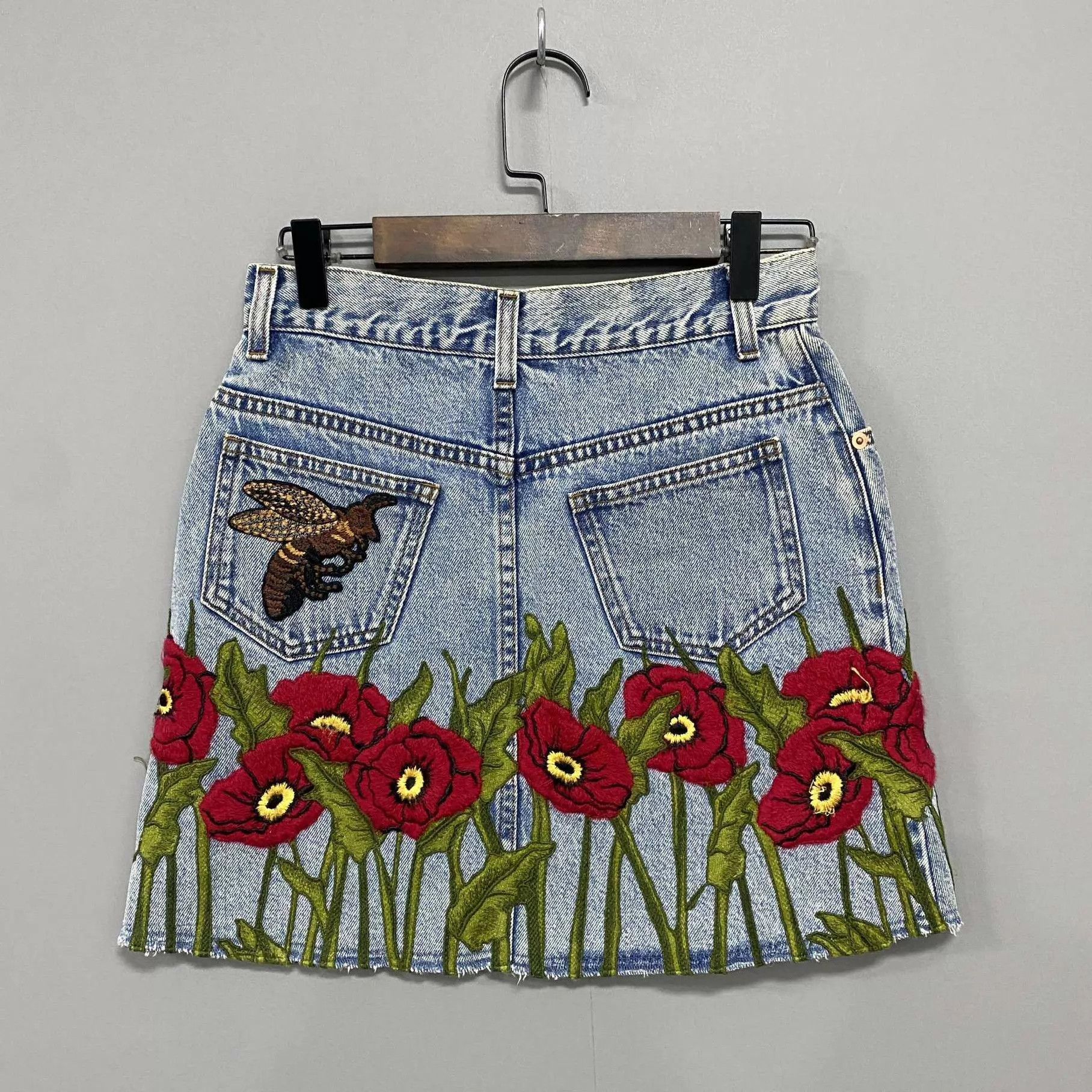 Gucci GUCCI Floral Embroidered Denim Mini Skirt Women's 38 Size XS / US 0-2 / IT 36-38 - 3 Thumbnail
