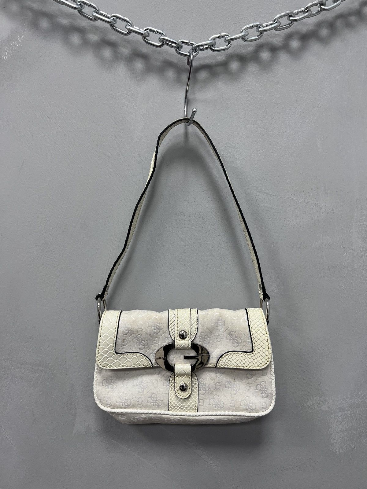 Vintage monogram GUESS Rare Mini baguette bag