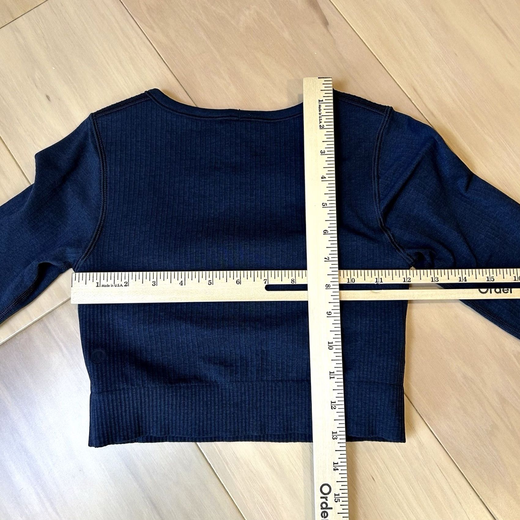 Lululemon Lululemon Ebb to Street Shirt Light Support Long Sleeve Women’s 4 Blue Cropped Athletic Yoga Gym Size S / US 4 / IT 40 - 4 Thumbnail