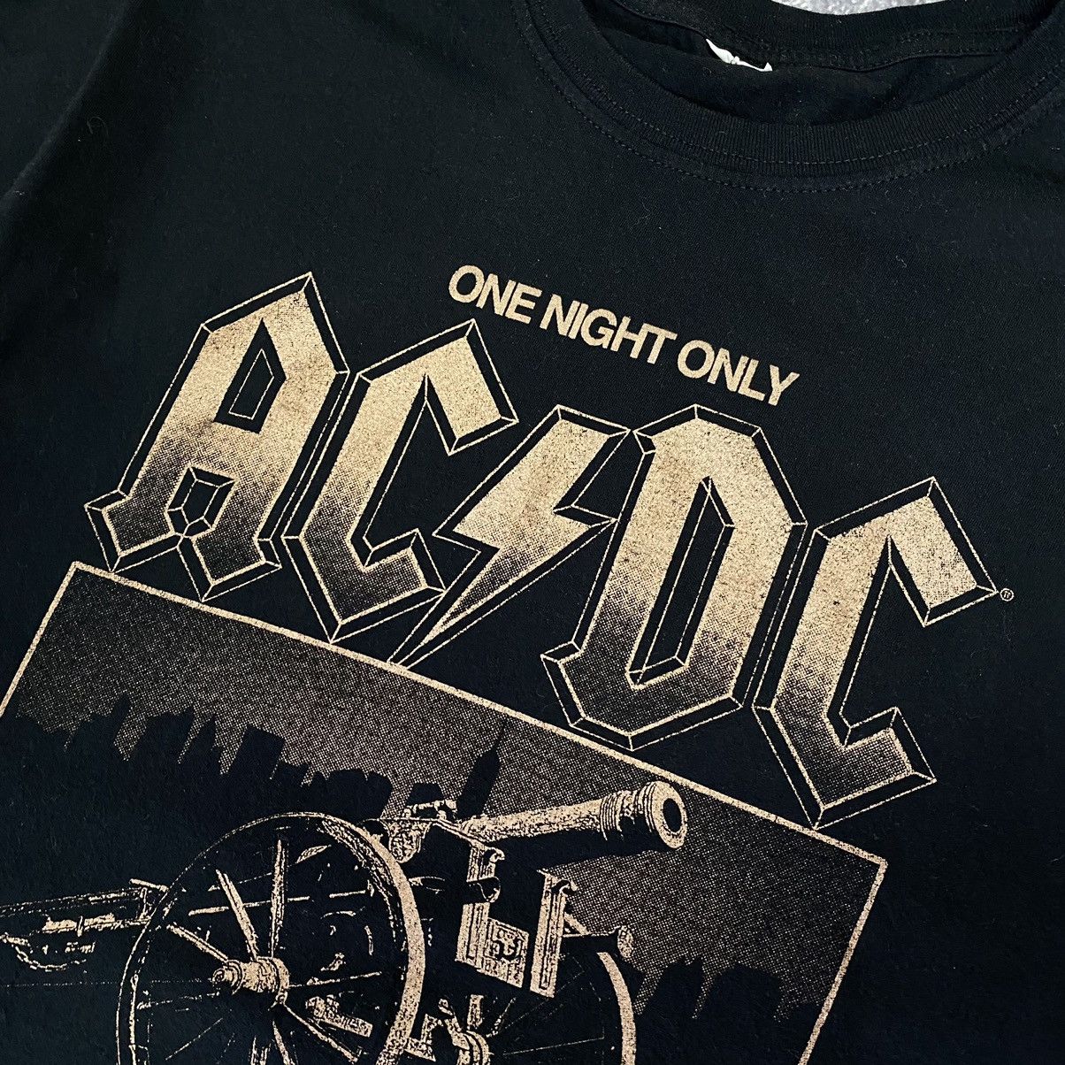 Band Tees Vintage AC/DC One Night Only 2019 rock band tee Size US L / EU 52-54 / 3 - 3 Thumbnail