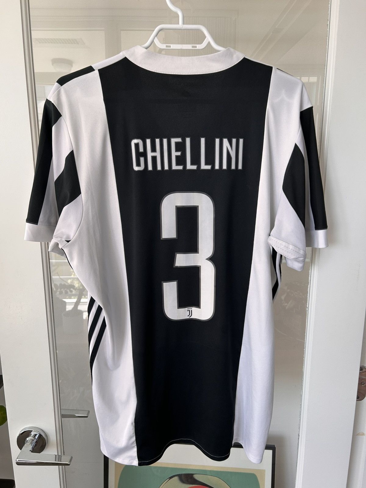 Adidas Chiellini #3 Juventus 2017/18 Adidas Home Kit Size L Size US L / EU 52-54 / 3 - 1 Thumbnail