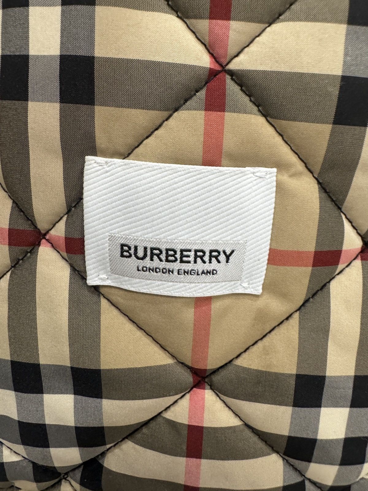 Burberry Burberry Quilted Light Jacket Size US S / EU 44-46 / 1 - 7 Thumbnail