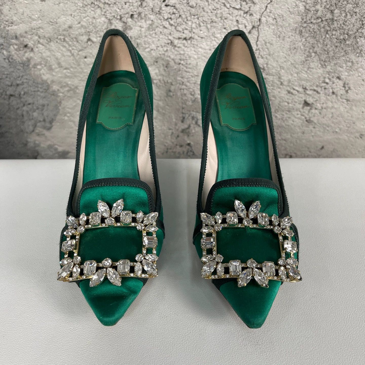 Roger Vivier Roger Vivier RV Crystal Buckle Pumps 36.5 Size US 6 / IT 36 - 7 Thumbnail