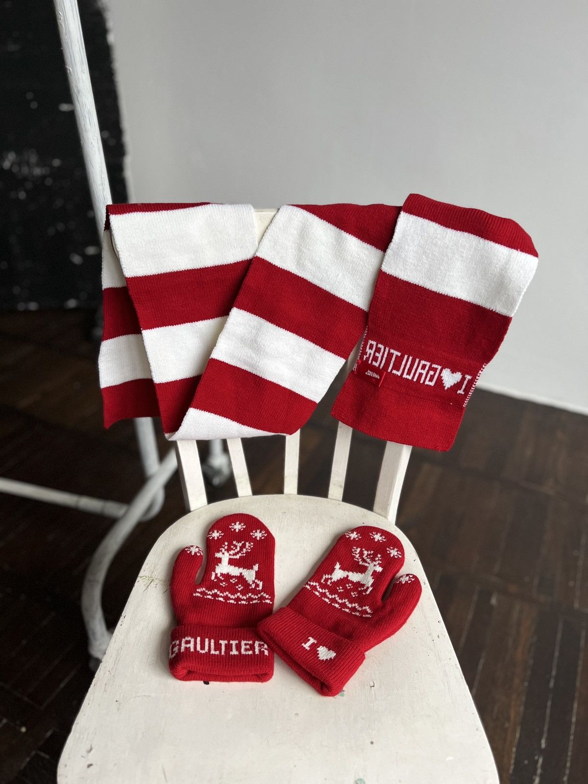 Jean Paul Gaultier Jean Paul Gaultier Womens Rare Y2K Scarf and Mitten Winter Size ONE SIZE - 1 Thumbnail