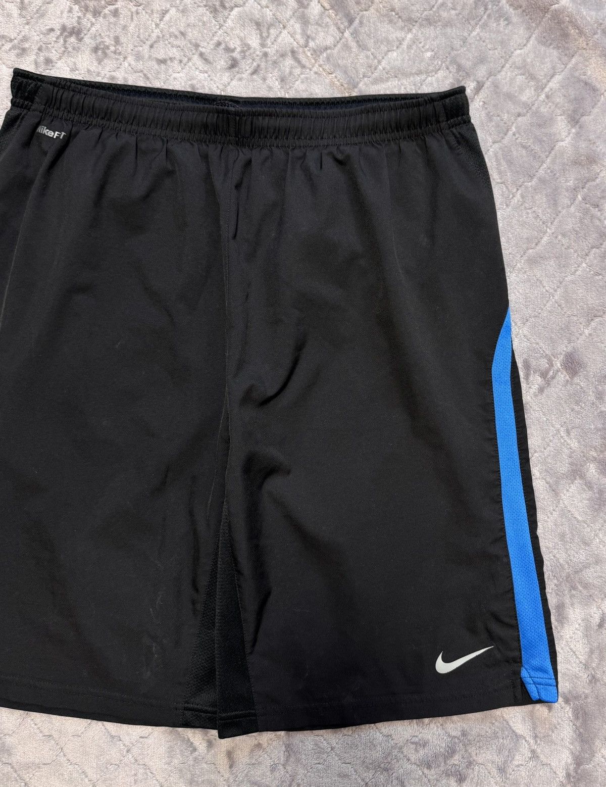 Nike × Vintage Vintage Nike Basketball Lined Shorts Size US 34 / EU 50 - 4 Thumbnail