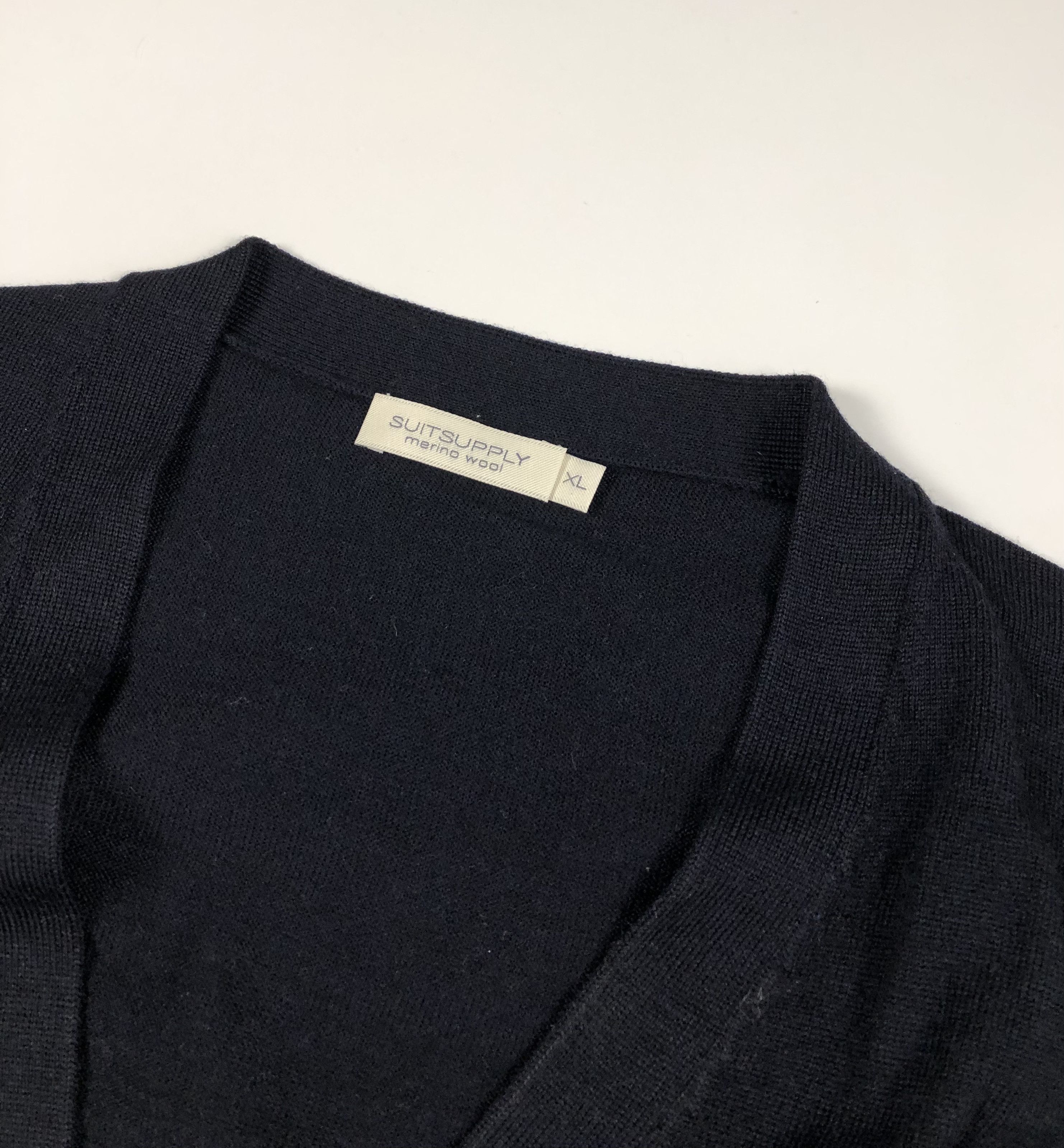 Suitsupply Suitsupply V-Neck Merino Wool Cardigan Size US XL / EU 56 / 4 - 3 Thumbnail