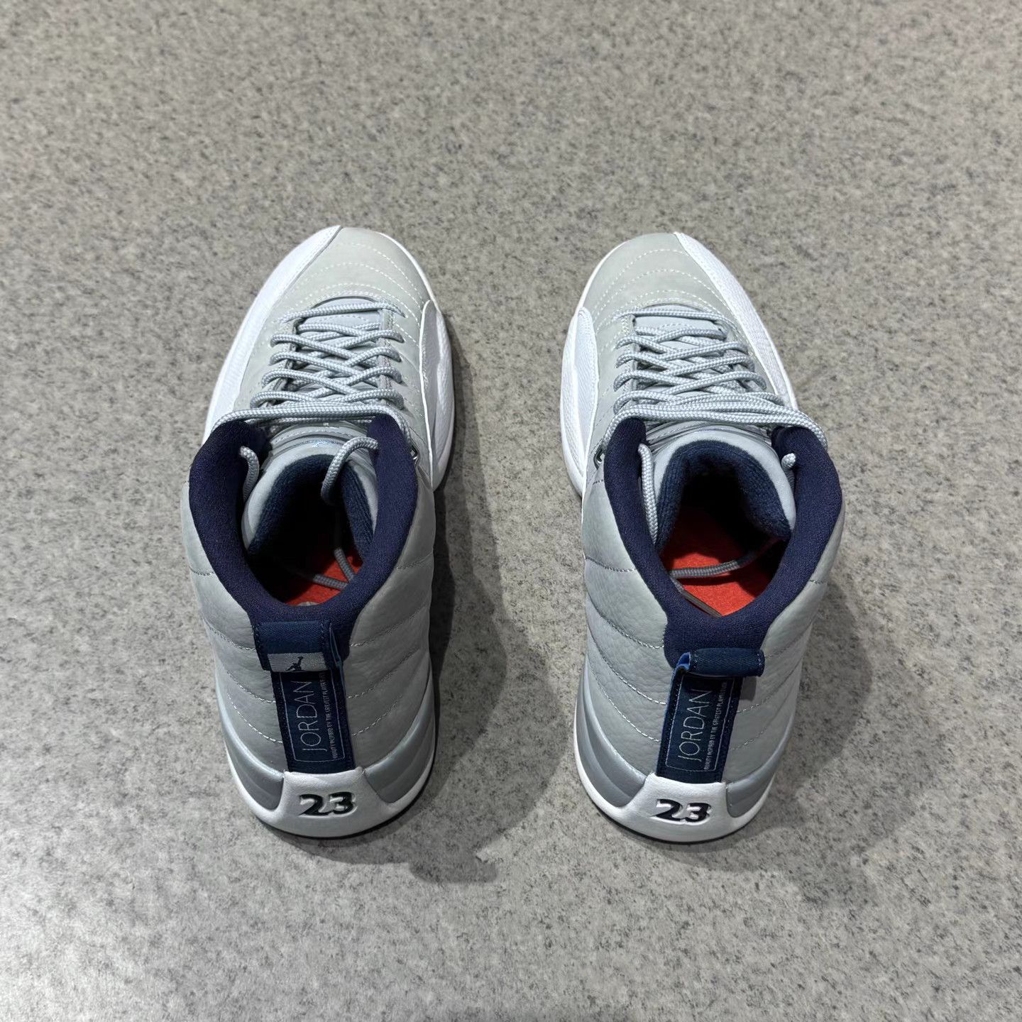 Jordan Brand Air Jordan 12 Wolf Grey White Blue Grey K15 Size US 10 / EU 43 - 5 Thumbnail