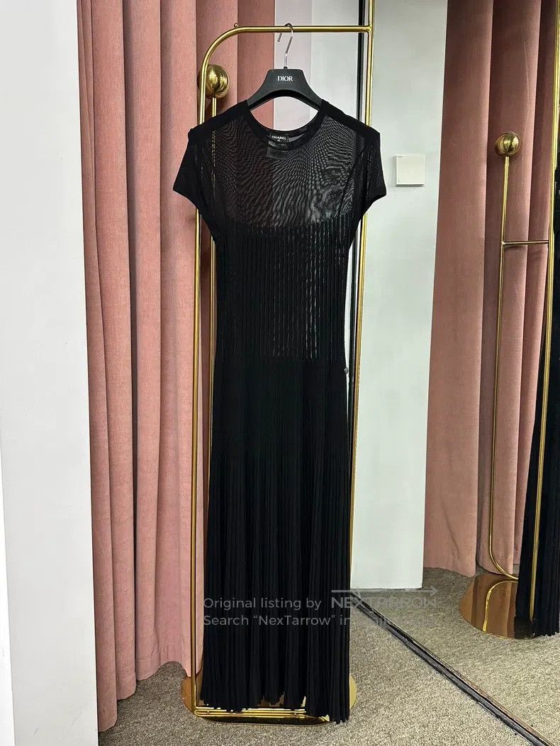Chanel Chanel Black pleated dress Size XS / US 0-2 / IT 36-38 - 1 Thumbnail