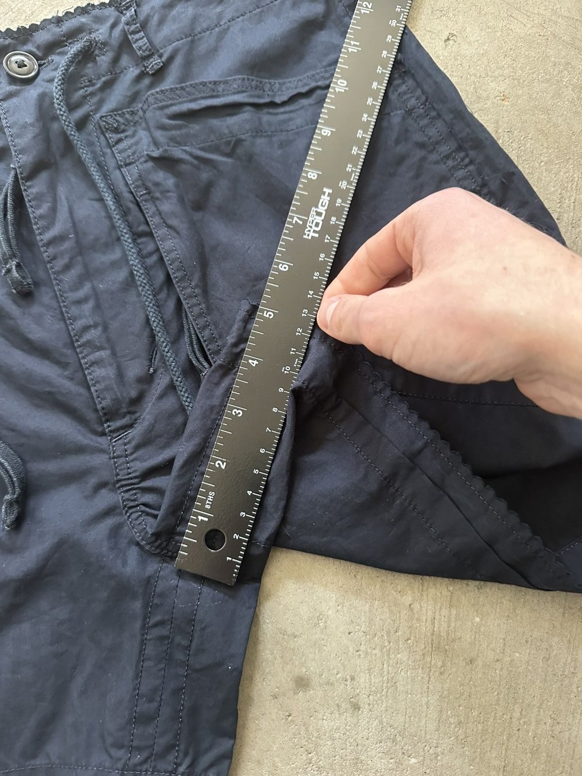 Takahiromiyashita The Soloist. Takahiro Miyashita TheSoloist Shorts Navy multi pocket S Size US 30 / EU 46 - 9 Thumbnail