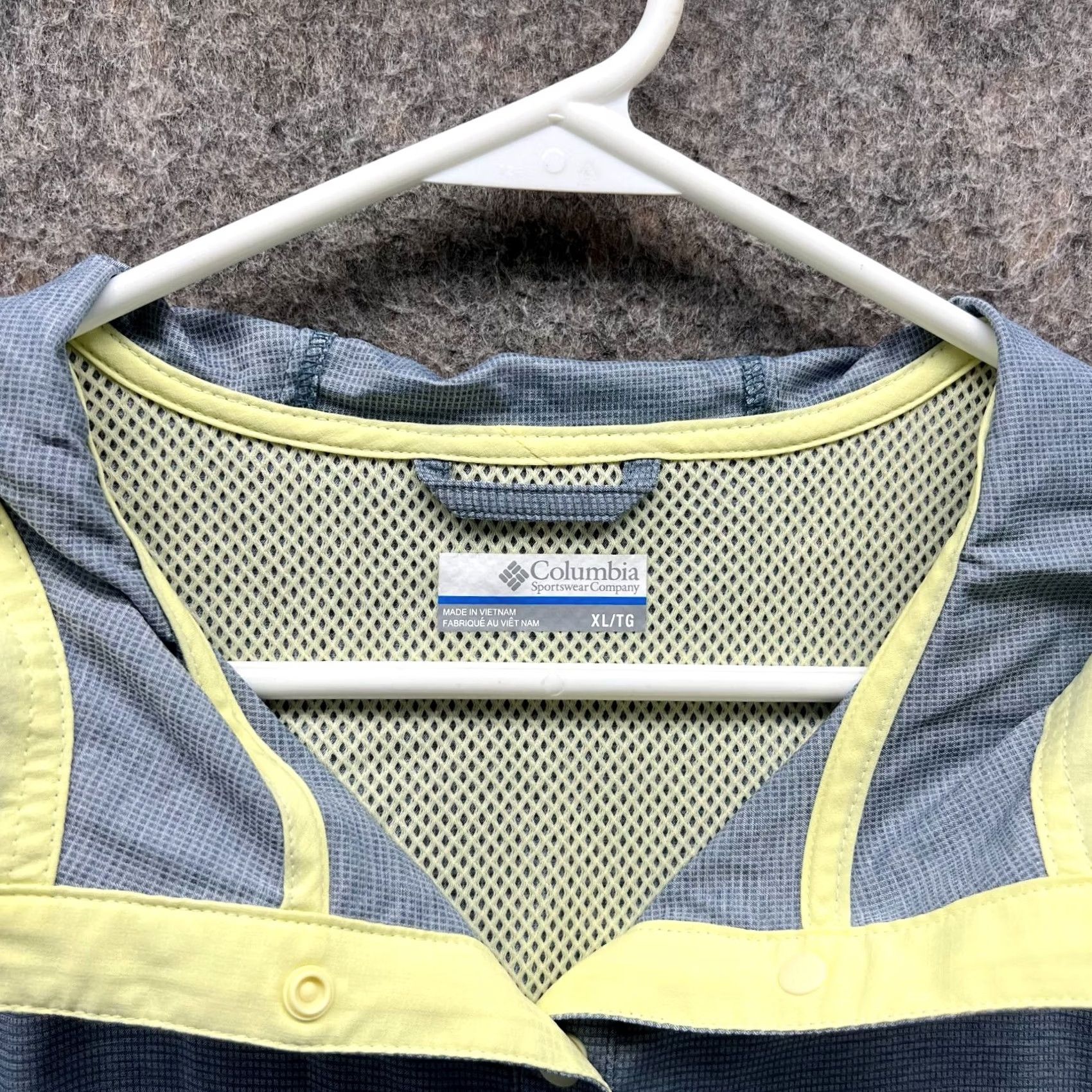 Vintage Columbia Jacket Men XL Blue Zip Hoodie Polyester PFG Vented Anorak Windbreaker Windbreaker Hooded Regular Fit Size US XL / EU 56 / 4 - 7 Thumbnail