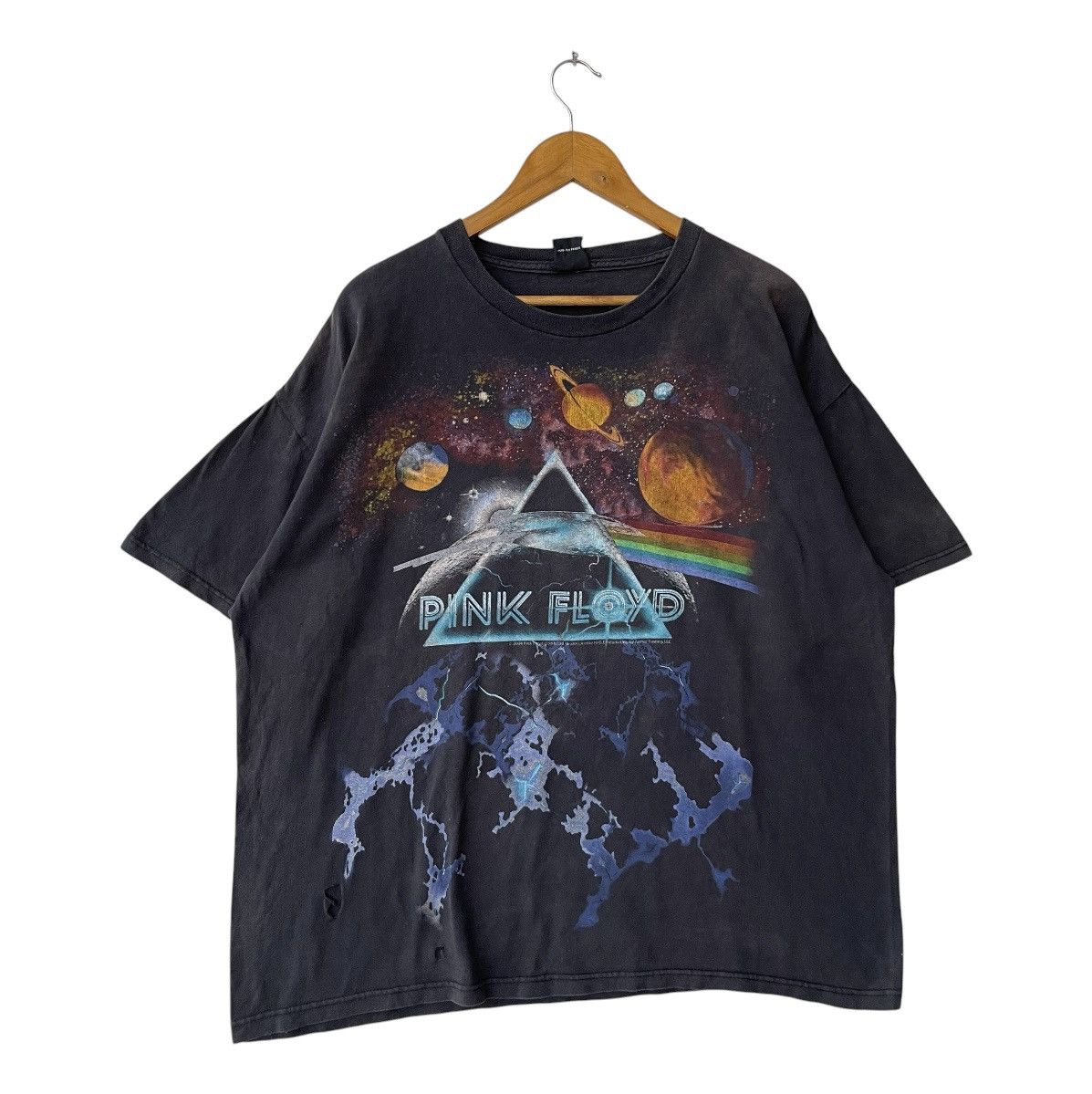 Rap Tees Vintage 2008 Pink Floyd Dark Side of the Moon T-Shirt Size US XL / EU 56 / 4 - 1 Thumbnail