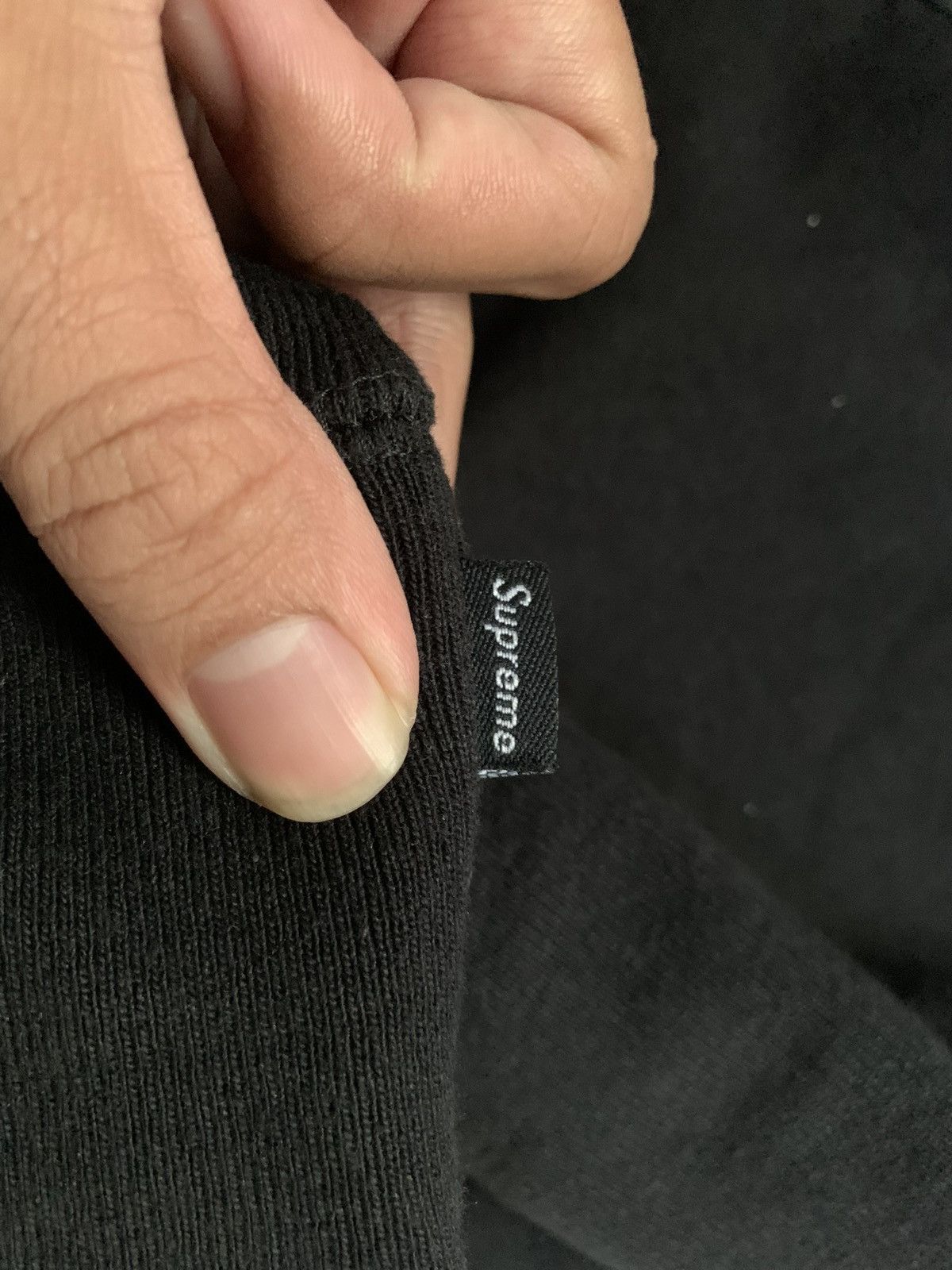 Supreme Supreme box logo crewneck black on black Size US M / EU 48-50 / 2 - 7 Thumbnail