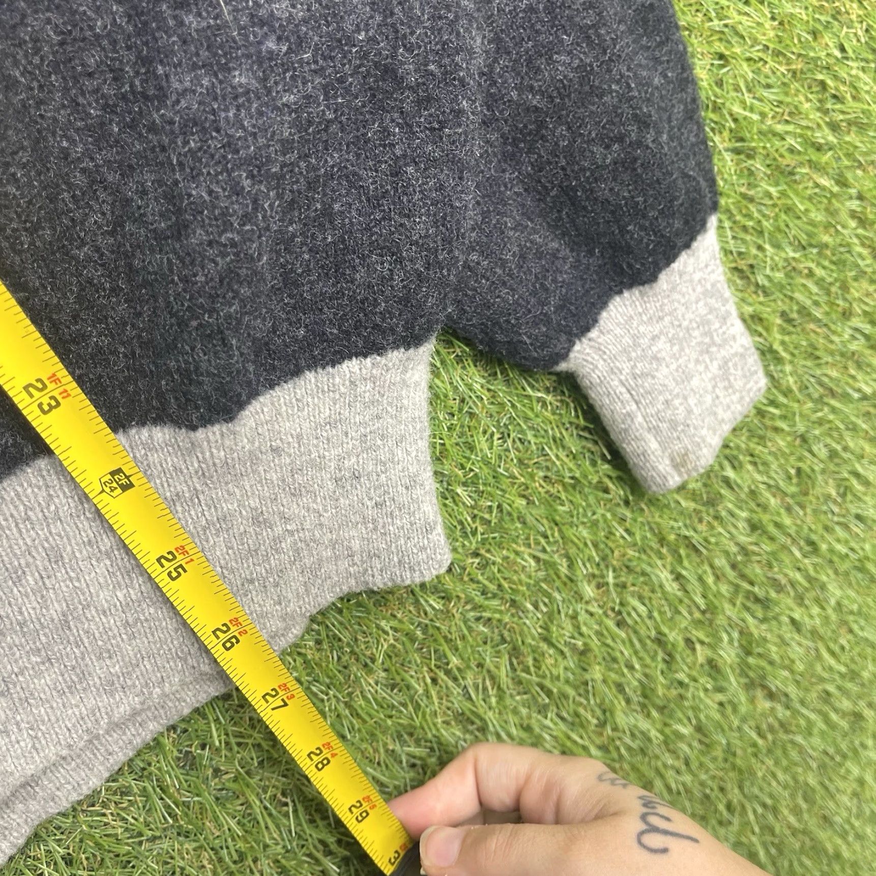 Pringle Of Scotland VINTAGE Pringle of Scotland Cardigan Sweater Womens M Gray 100% Wool 90s 80s Knit Solid Button Size M / US 6-8 / IT 42-44 - 6 Thumbnail