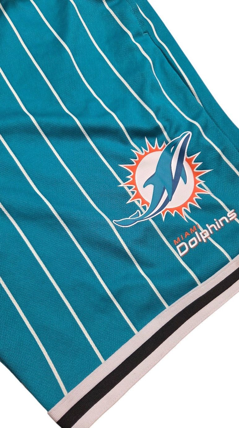 Primark Primark NFL Miami Dolphins Men Shorts XL Size US 42 / EU 58 - 4 Thumbnail
