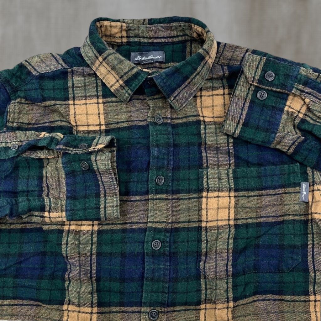 Eddie Bauer Eddie Bauer Button-Up Shirt Men M Green Plaid Flannel Casual Slimming All Seasons Reg Long Sleeve Cap/Collar-Down Size US M / EU 48-50 / 2 - 1 Thumbnail