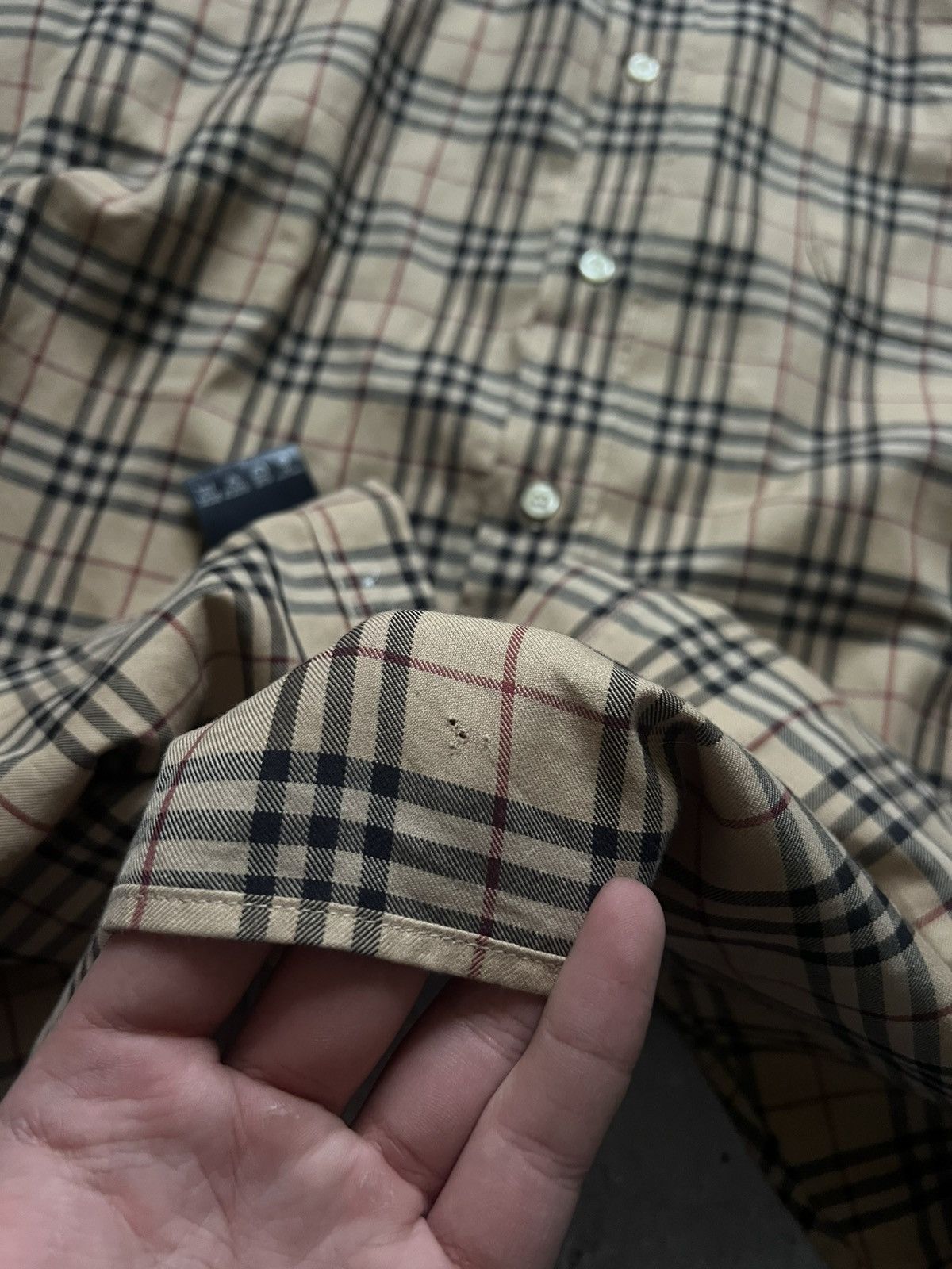Burberry Rare Shirt Burberry Size 39 Size US XL / EU 56 / 4 - 7 Thumbnail