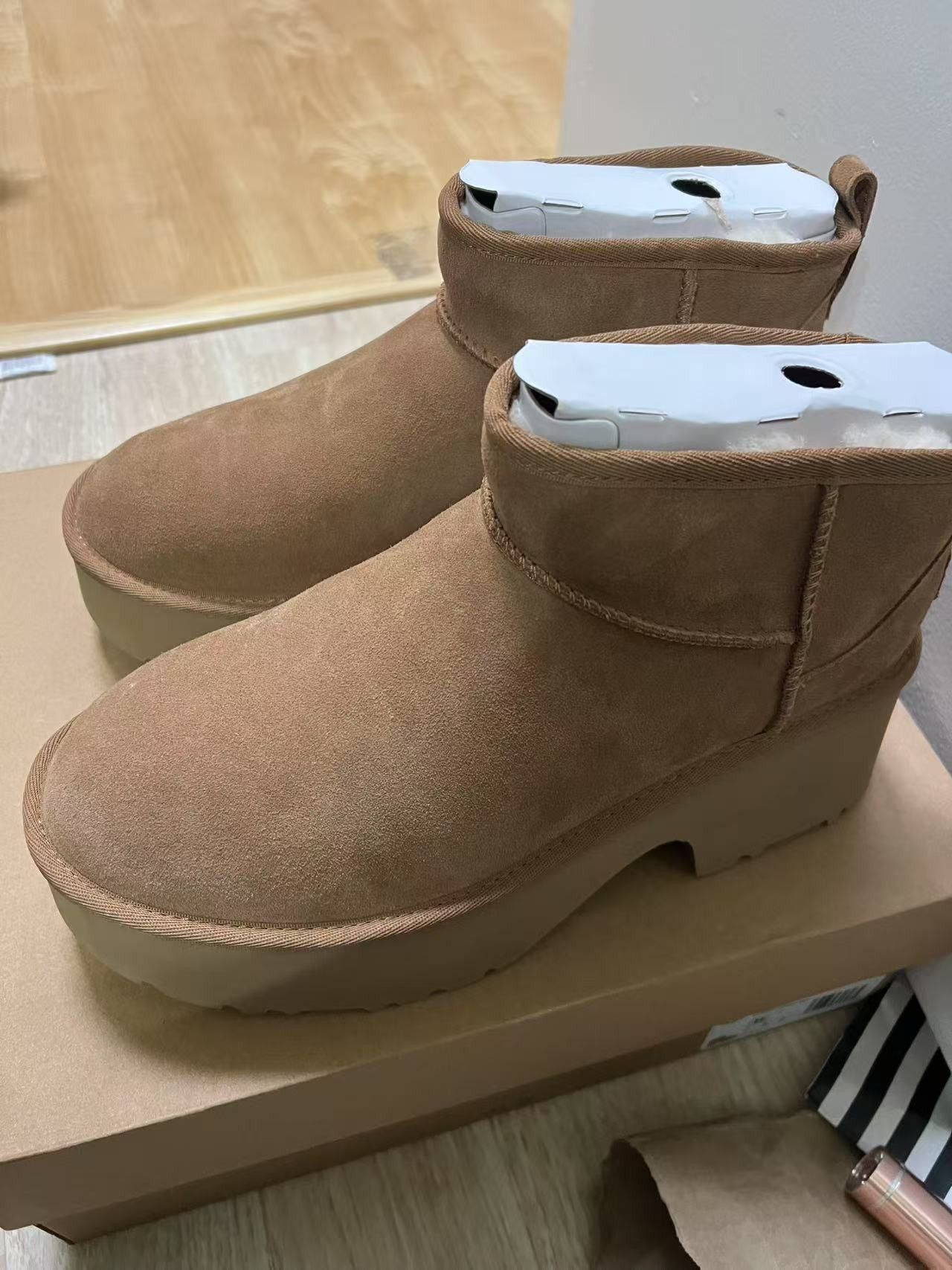 Ugg UGG Women's Classic Ultra Mini New Heights Boots Size US 11 / IT 41 - 1 Thumbnail