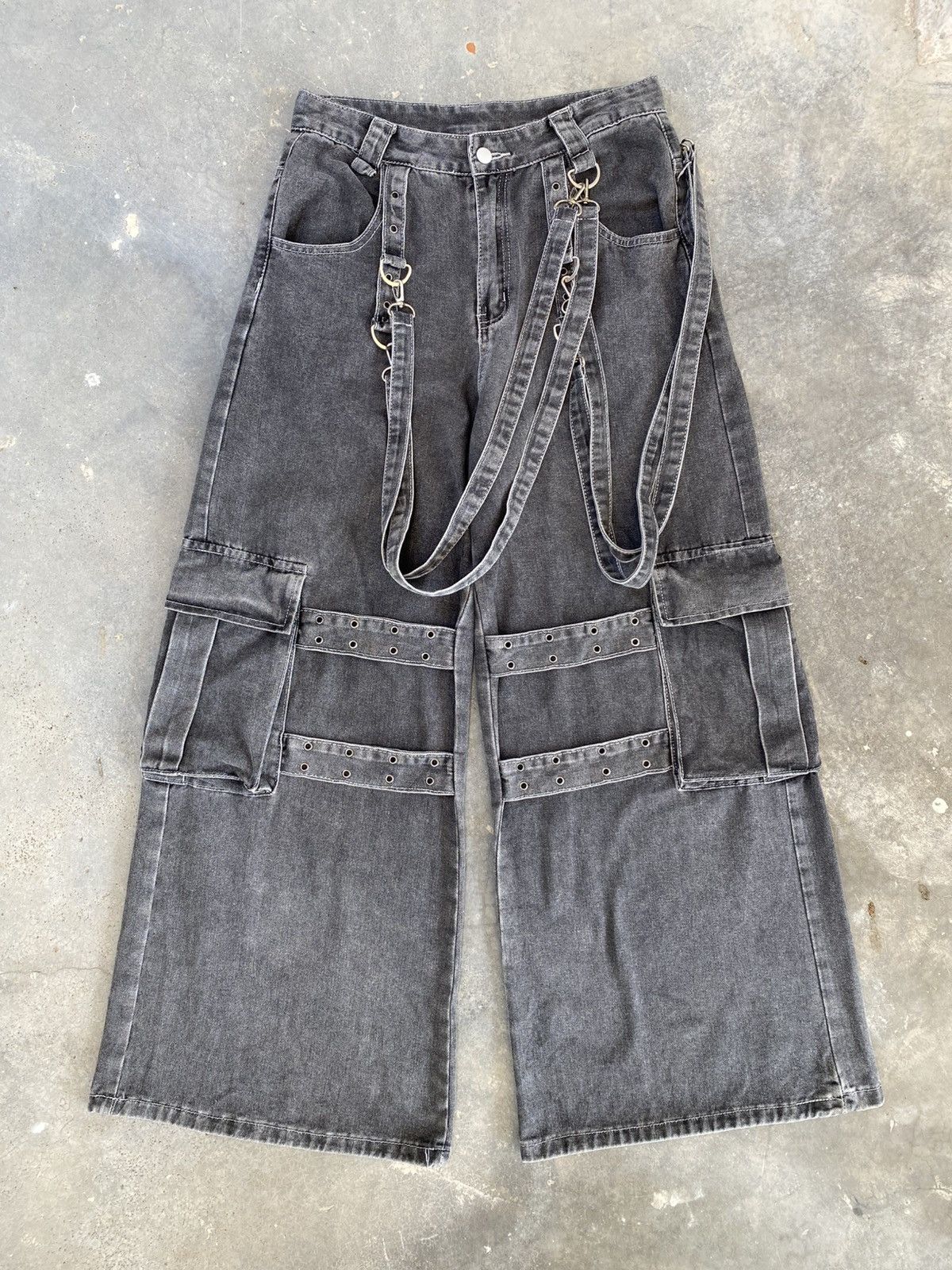 Japanese Brand ROMWE SUPER BAGGY RAVER PANT DENIM CARGO FADED BLACK Size US 30 / EU 46 - 1 Thumbnail