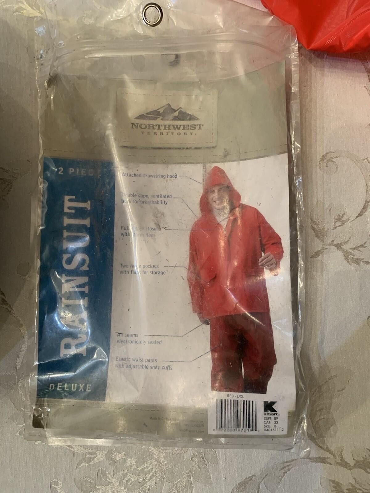 Northwest Territory Northwest Territory L/XL Red Plastic Rain Jacket Size US XL / EU 56 / 4 - 4 Thumbnail
