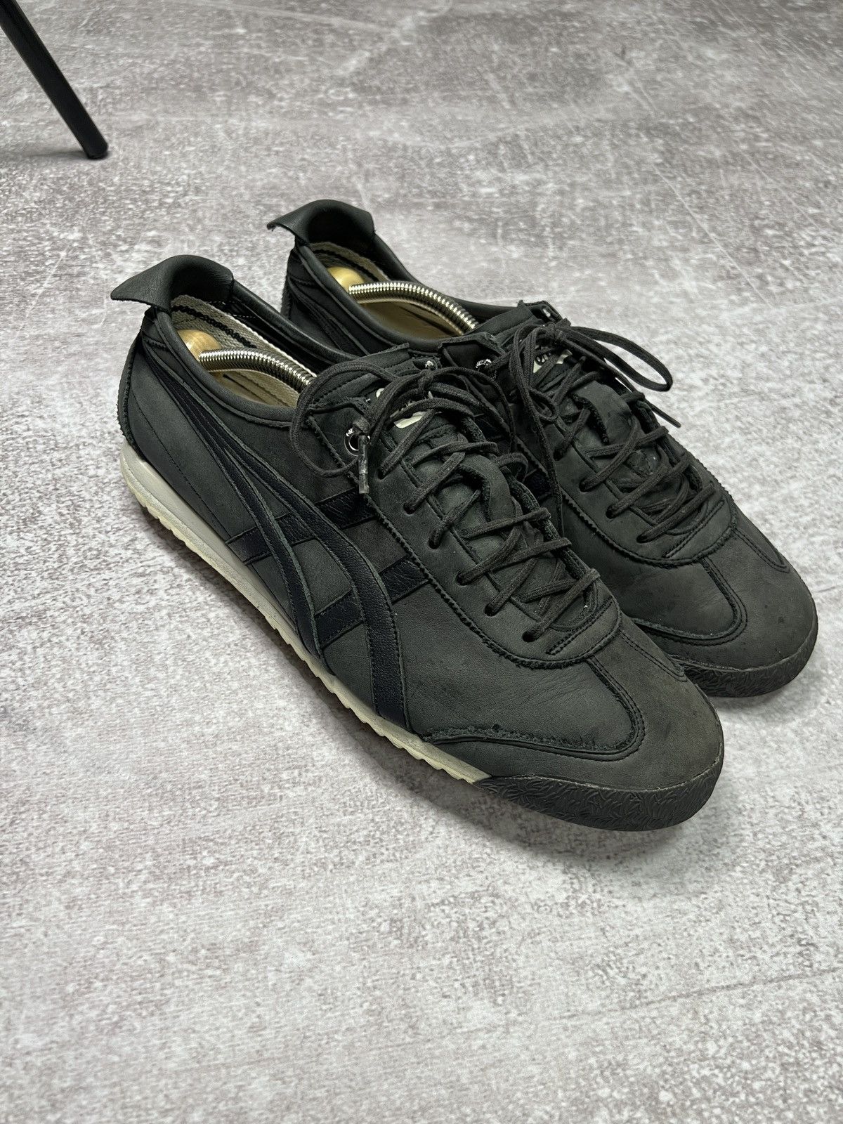 Asics Asics Onitsuka Tiger Mexico 66 SD Leather Size US 8.5 / EU 41-42 - 1 Thumbnail