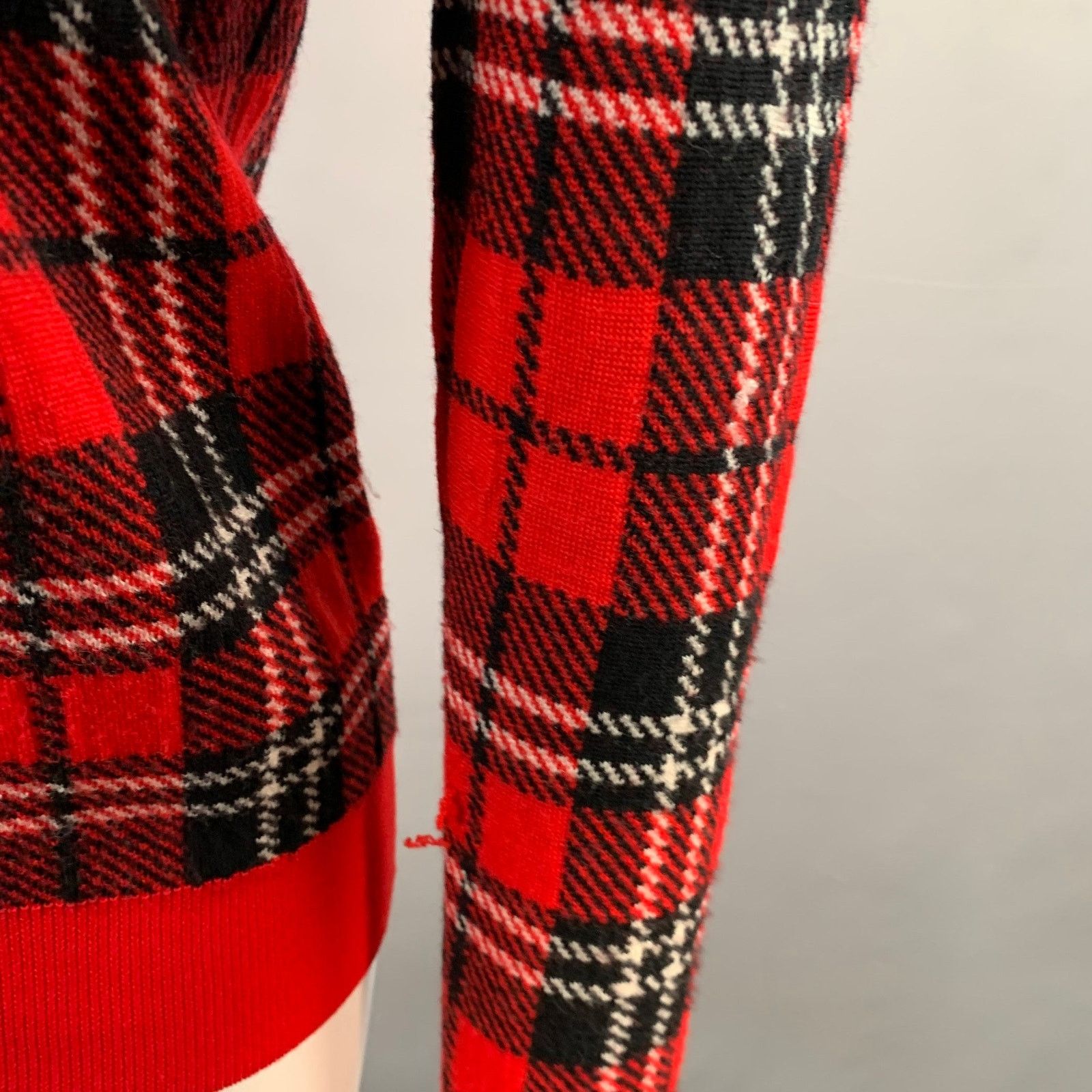 Equipment Size S Red Black White Wool Blend Plaid Crew Neck Pullover Size S / US 4 / IT 40 - 4 Thumbnail