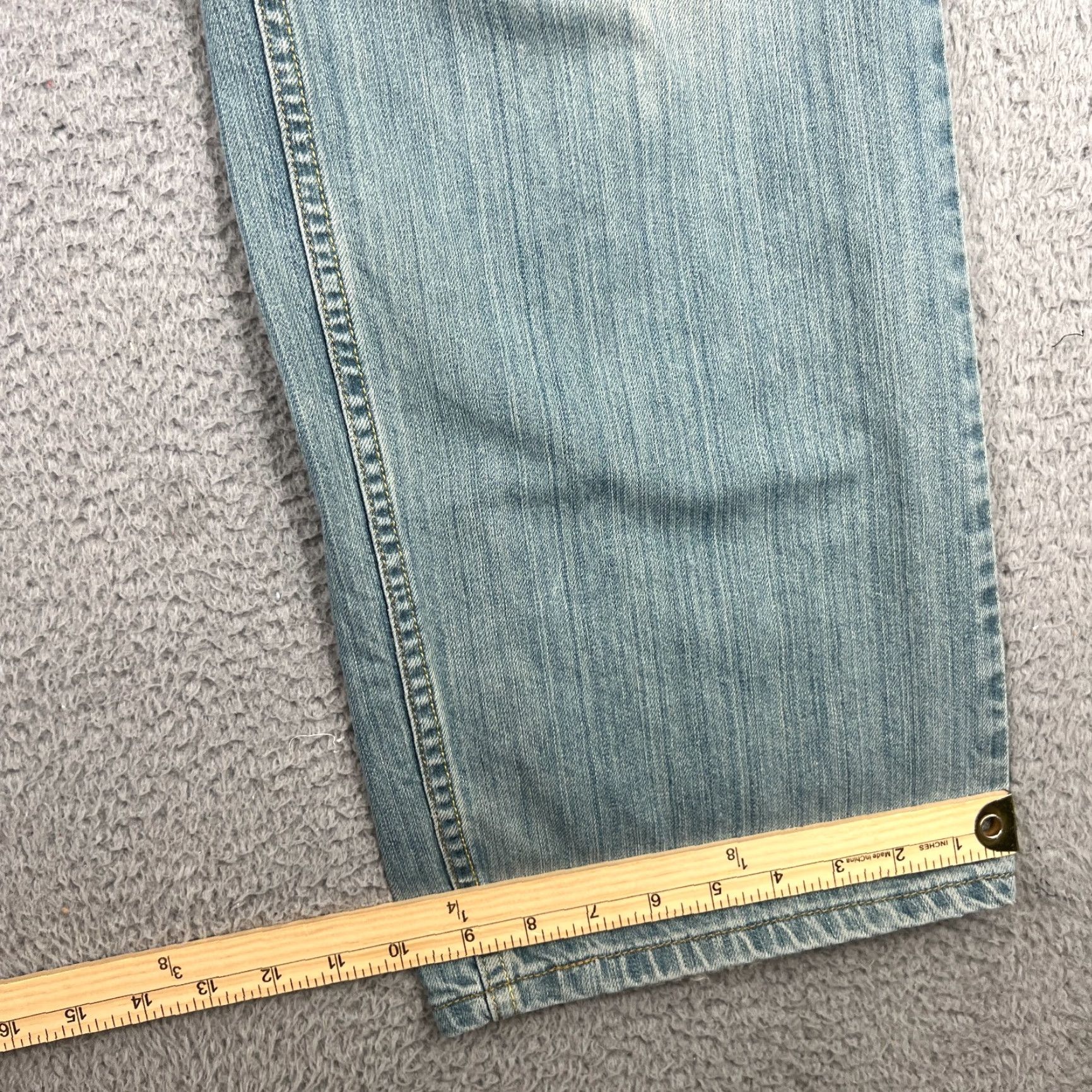 Levi's VINTAGE Levis 569 Jeans Mens 34x32 Blue Mid Rise Straight 5-Pocket Denim Logo Levis 500 Series Modern American Classic Jeans Mens Size US 34 / EU 50 - 7 Thumbnail
