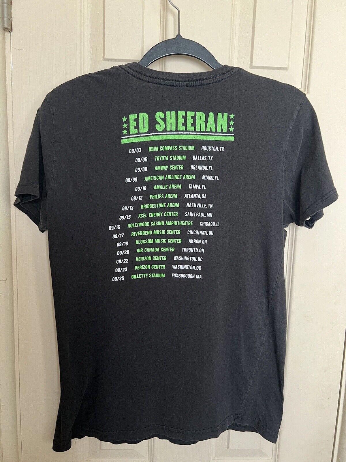 Designer 2 Ed Sheeran Shirts Men’s Small Size US S / EU 44-46 / 1 - 6 Thumbnail
