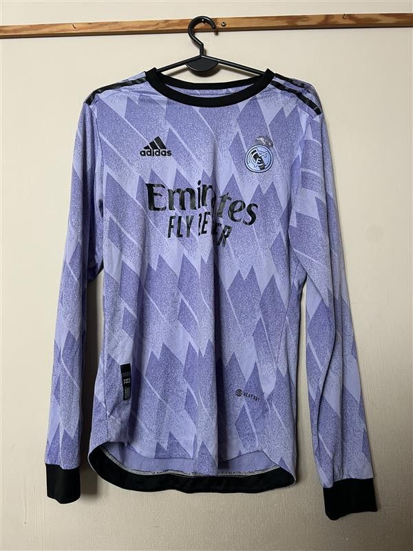 Adidas REAL MADRYT FC Adidas - 2021 - 2022 - Long Sleeve L Size US L / EU 52-54 / 3 - 1 Thumbnail