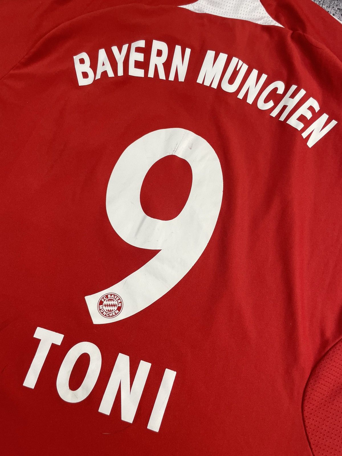 Adidas Vintage Adidas Bayern Munchen Luca Toni #9 Football Jersey Size US L / EU 52-54 / 3 - 6 Thumbnail