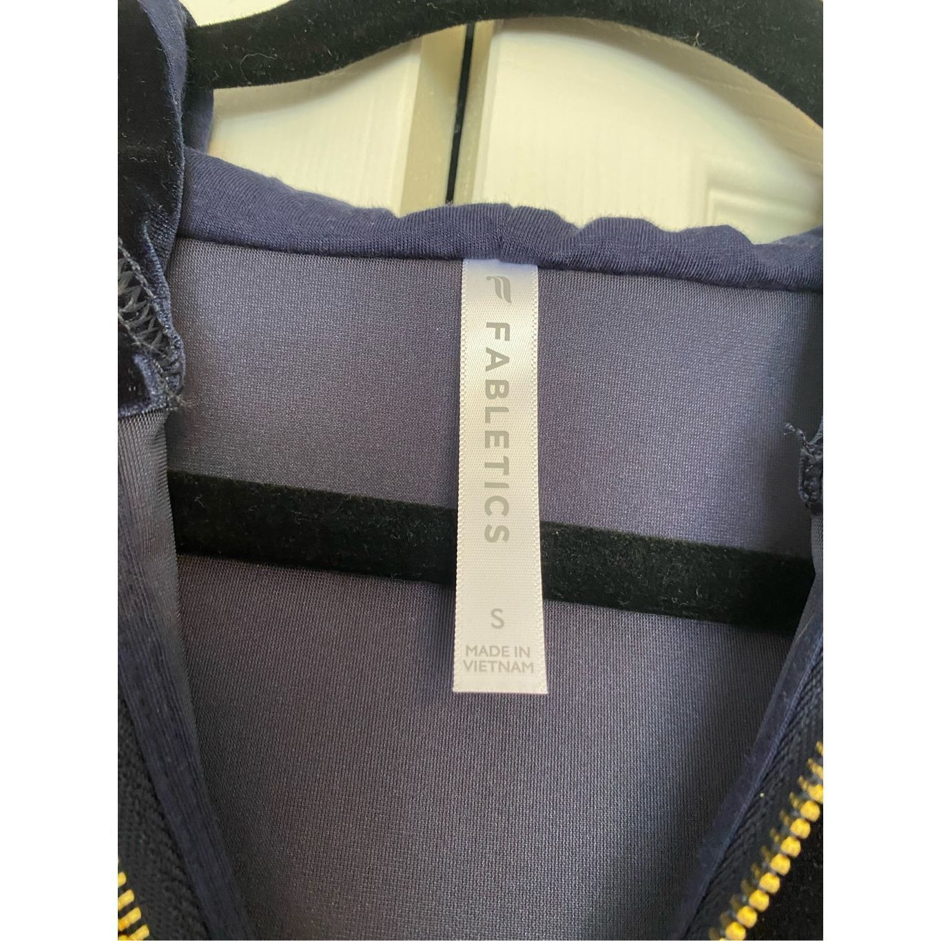 Kanye West Fabletics NWT Donna Velour Hoodie in Navy Blue, Size Small, Size S / US 4 / IT 40 - 4 Thumbnail