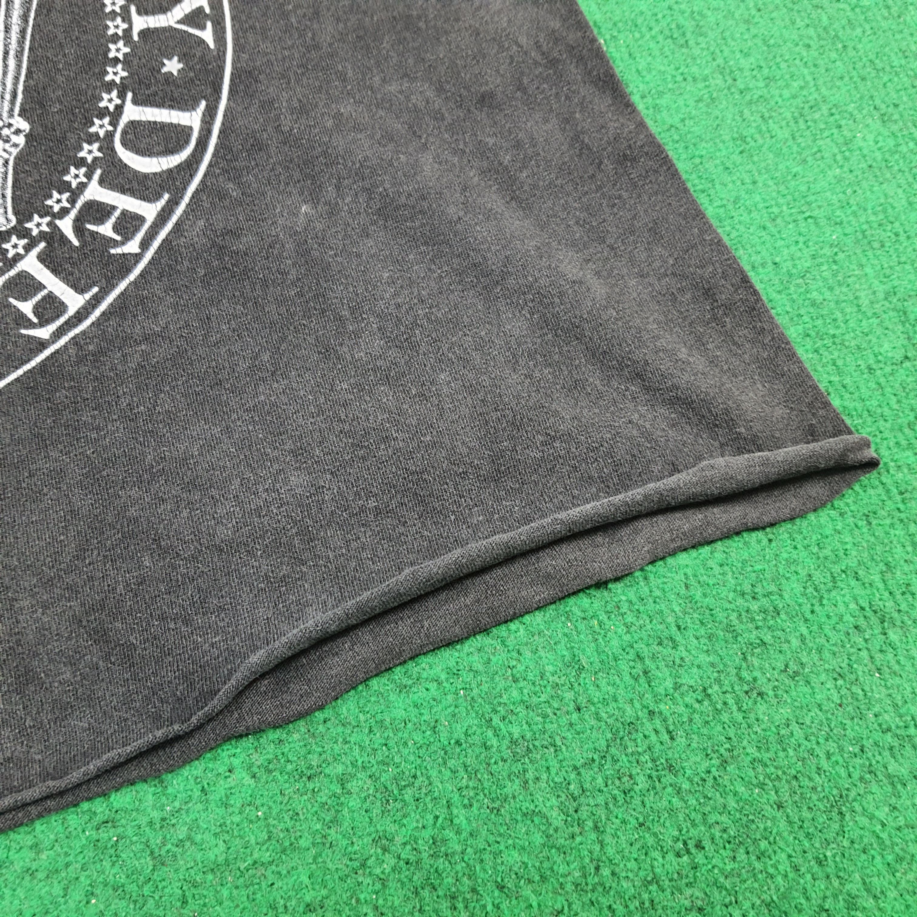 Band Tees × Vintage Vintage RAMONES American Punk Rock Band Tshirt Size US S / EU 44-46 / 1 - 7 Thumbnail