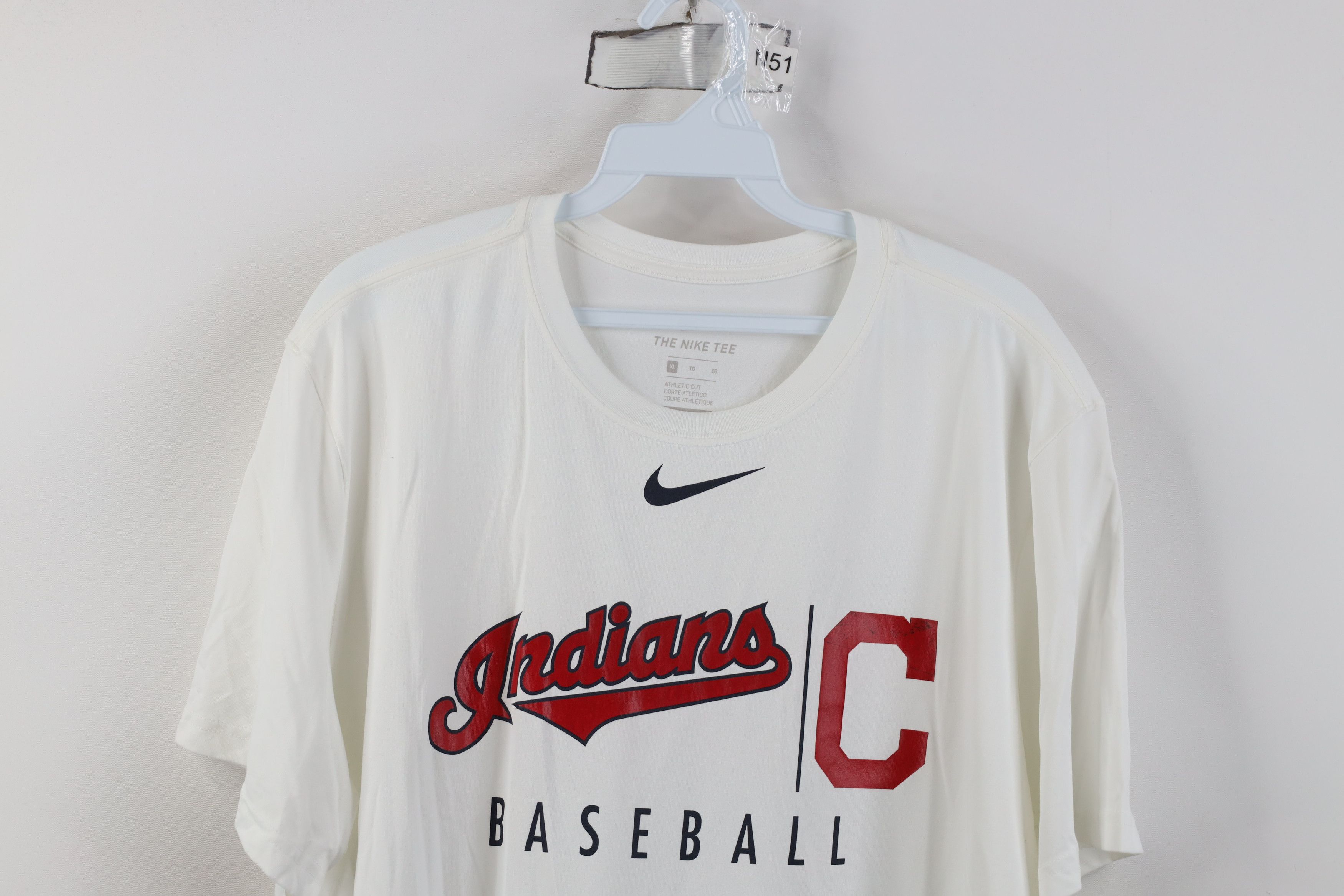 Nike Nike Center Swoosh Cleveland Indians Baseball T-Shirt White Size US XL / EU 56 / 4 - 2 Thumbnail