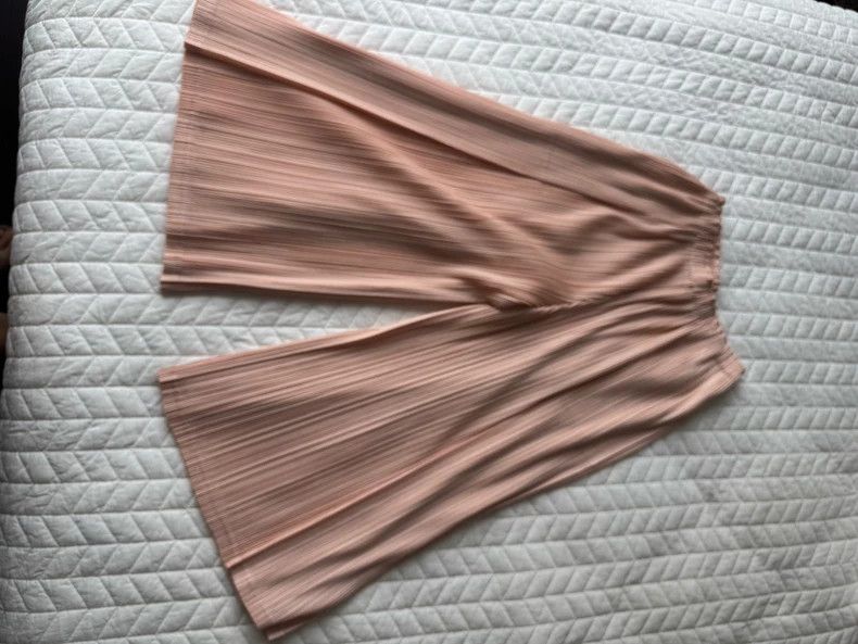 Issey Miyake Issey Miyake size:3 Pink pleated trousers Size 31" - 2 Thumbnail
