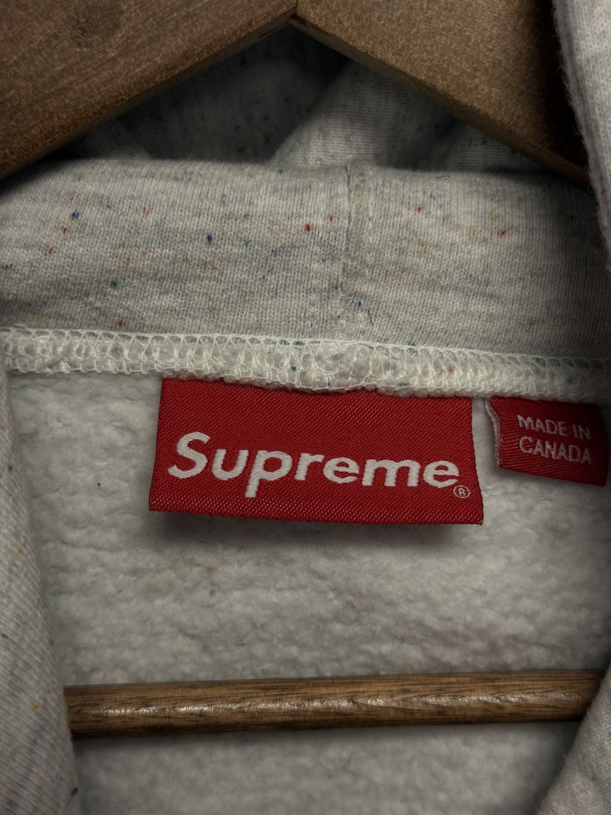 Supreme Supreme Grey Colorful Specs Hoodie Size Large 🧼 Size US L / EU 52-54 / 3 - 6 Thumbnail