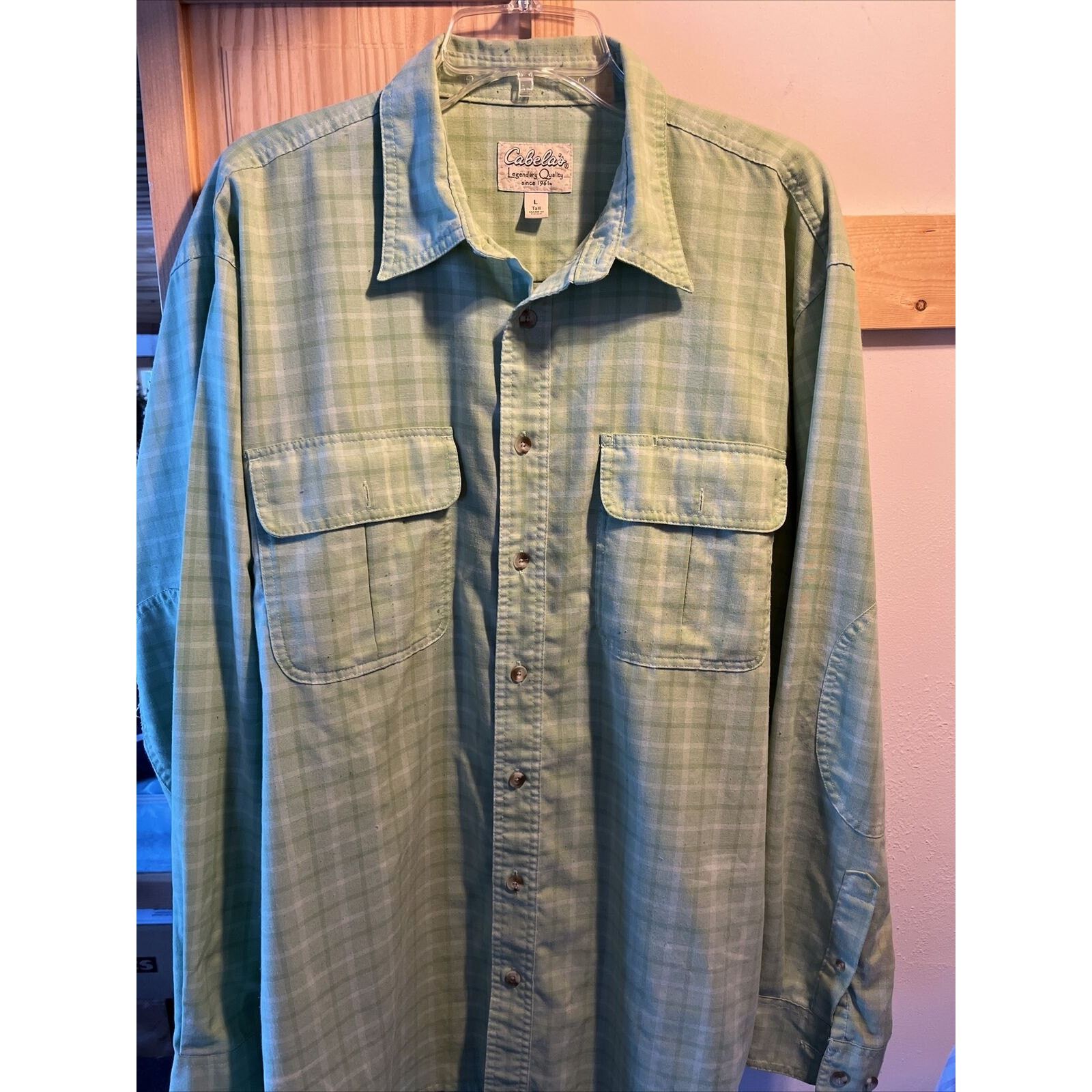 Cabelas Cabela’s Men’s L Green Check LS Button Polyester Blend Shirt Size US L / EU 52-54 / 3 - 12 Thumbnail