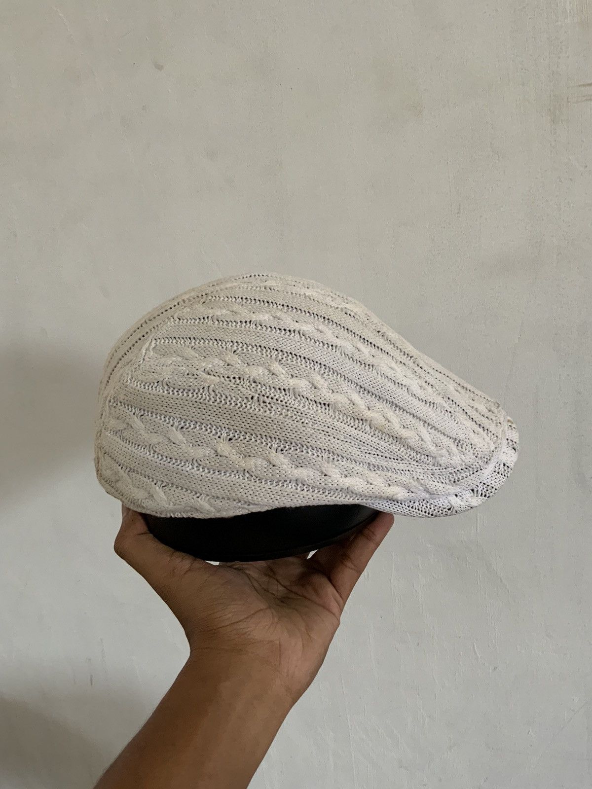 Japanese Brand Cross Stitch White Flat Baretta Hat Size ONE SIZE - 4 Thumbnail