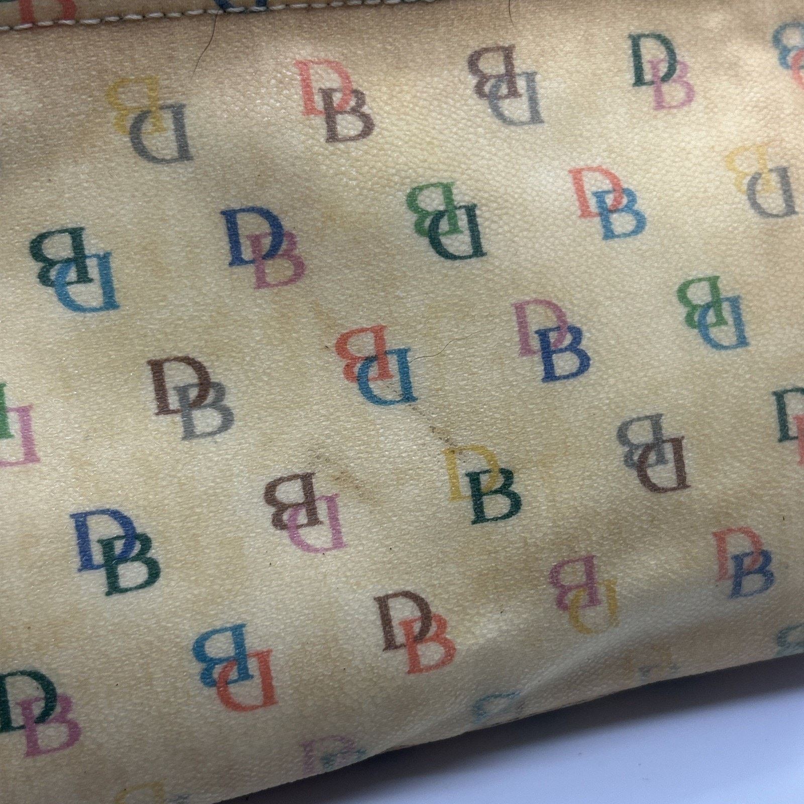 Dooney & Bourke Dooney & Bourke Pale Yellow& Tan Vinyl Handbag Purse Leather Size ONE SIZE - 8 Thumbnail