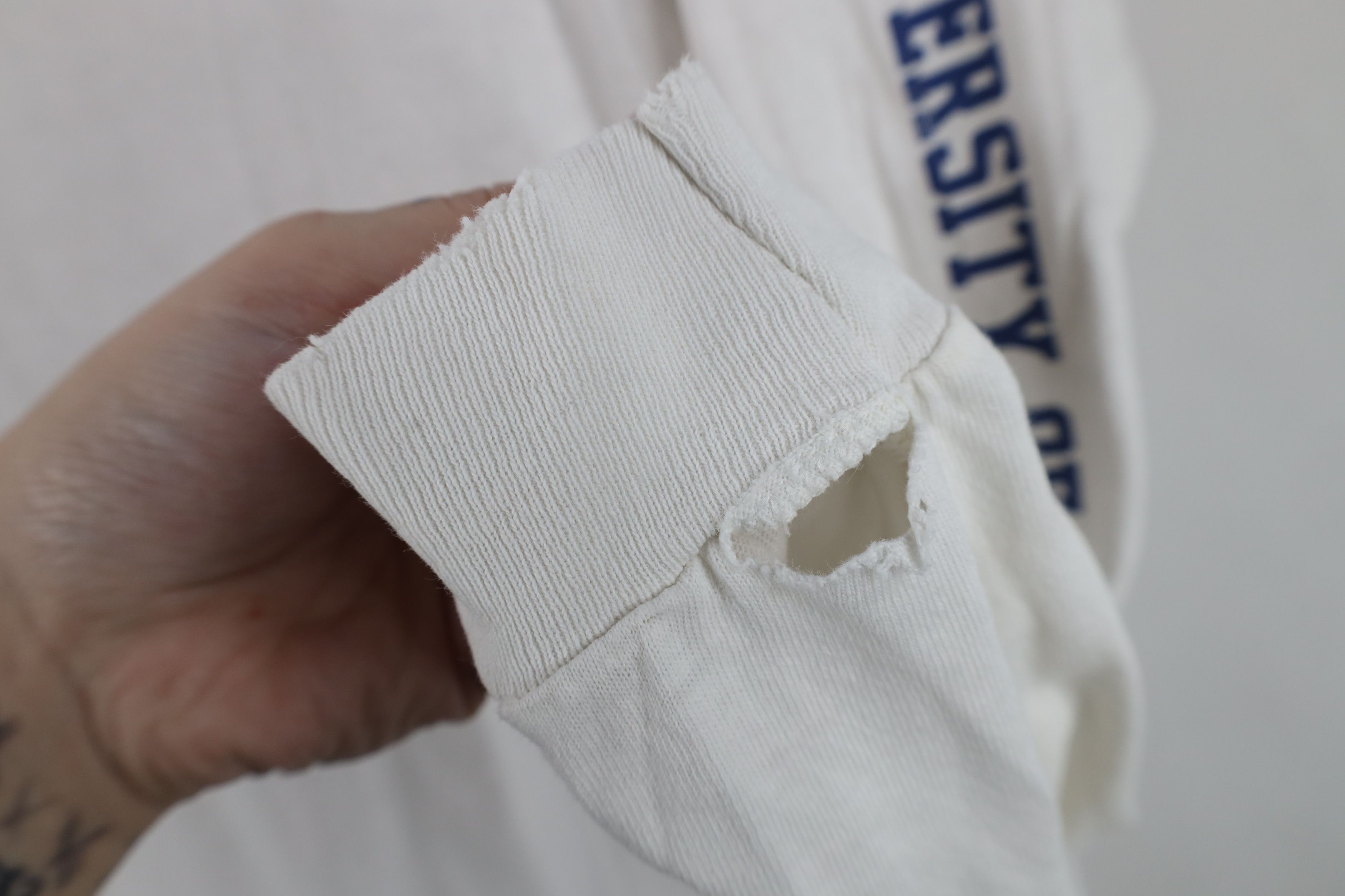 Vintage Vintage 90s University of Michigan Long Sleeve T-Shirt White Size US L / EU 52-54 / 3 - 10 Thumbnail