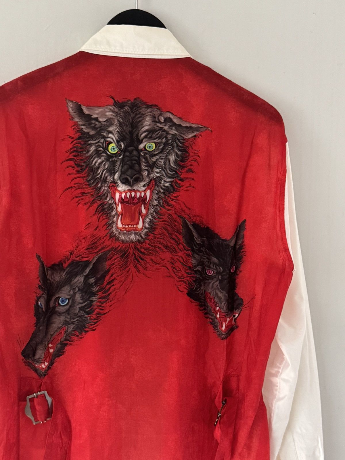 Yohji Yamamoto AW2009 Yohji Yamamoto Cerberus Wolf Red Silk Runway ButtonUp Size US L / EU 52-54 / 3 - 4 Thumbnail