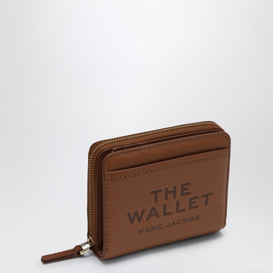 Marc Jacobs o1d2blof0824 Size: OS / Small Compact Leather Wallet Size ONE SIZE - 1 Thumbnail