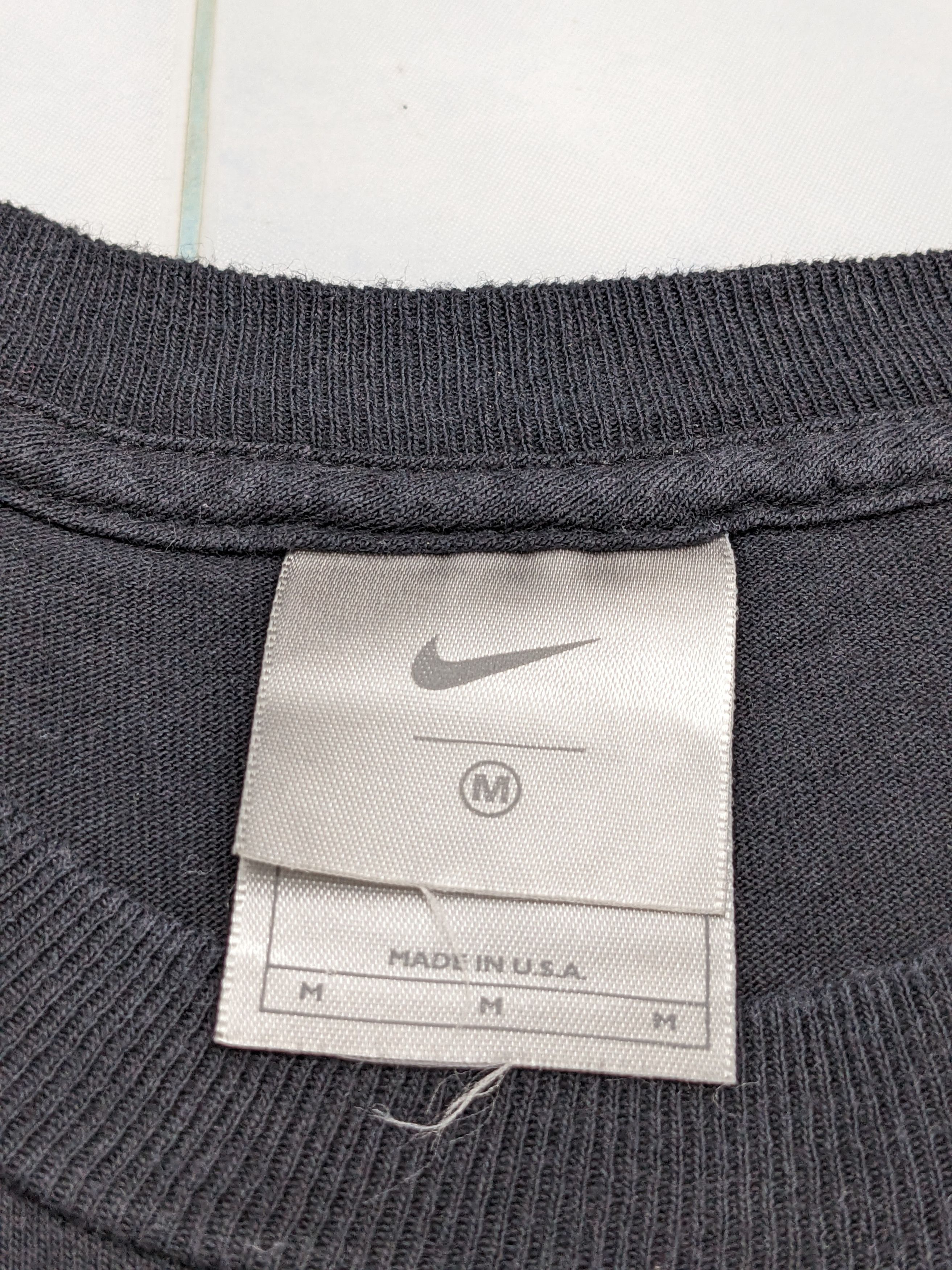 Nike 🔥LAST DROP BEFORE DELETE🔥 VINTAGE NIKE MADE IN USA Size US M / EU 48-50 / 2 - 8 Thumbnail