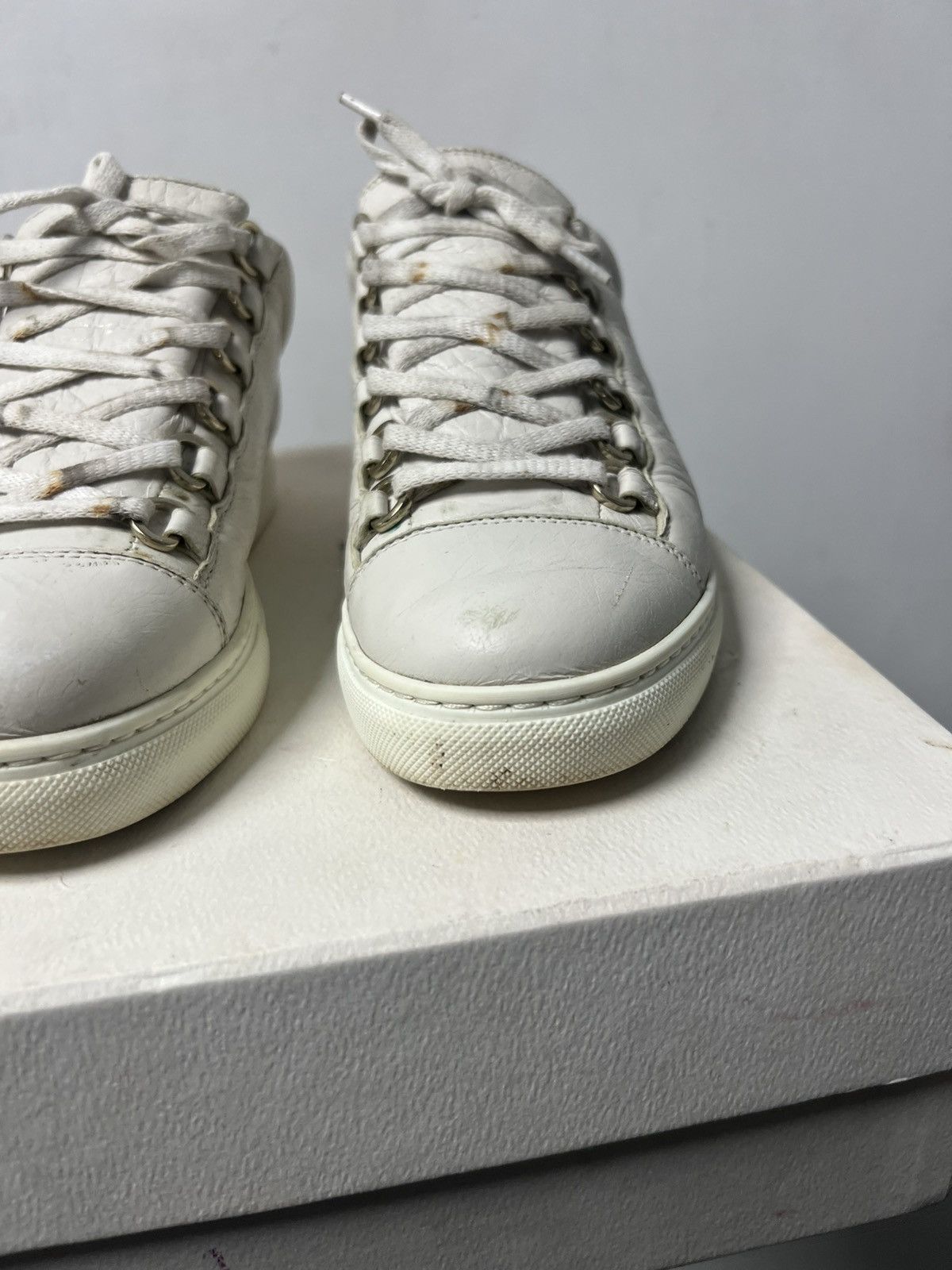 Balenciaga Balenciaga Arena Low Top Sneaker White Leather Size US 7.5 / EU 40-41 - 5 Thumbnail
